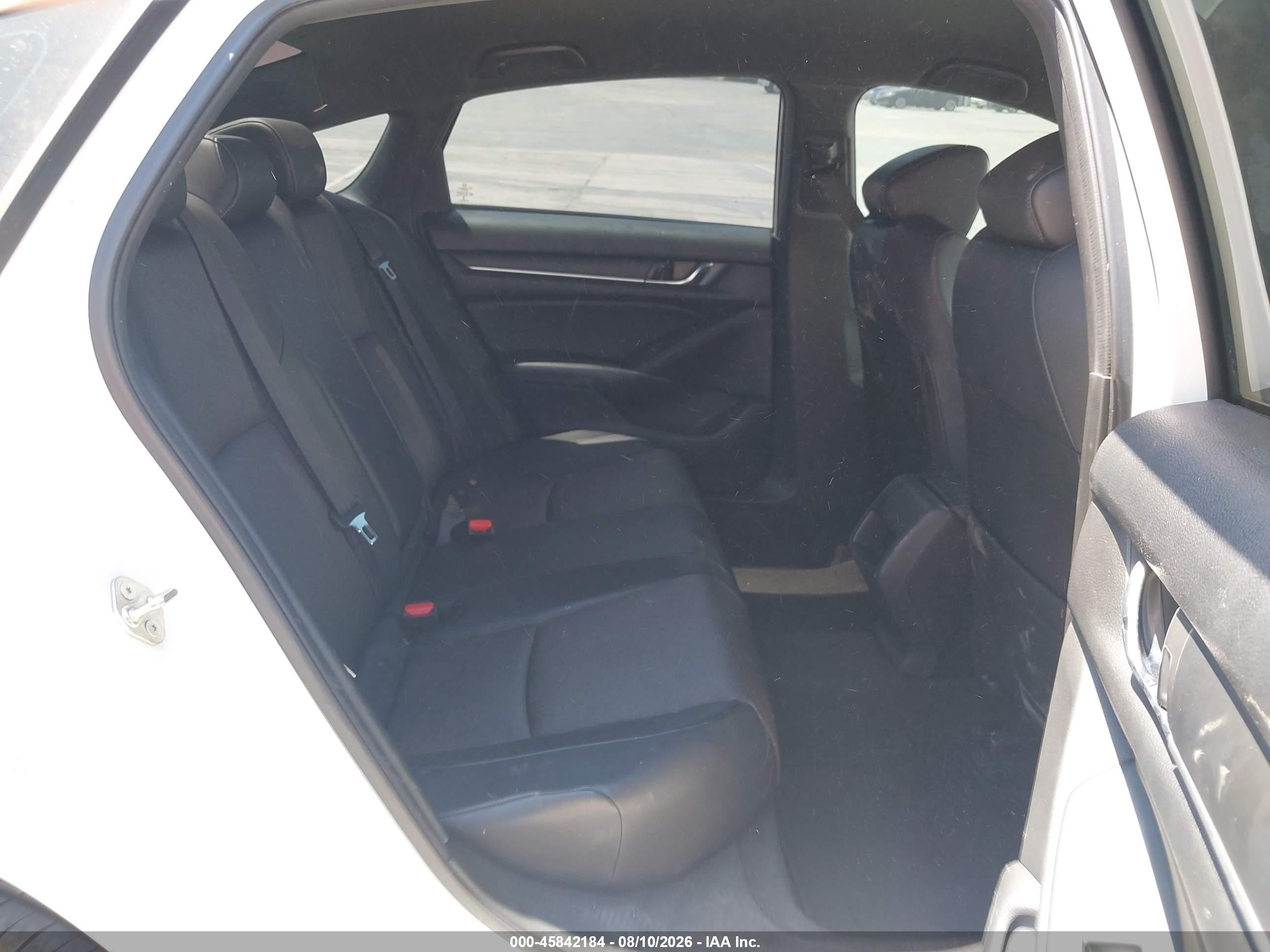 2018 Honda Accord Sport White vin: 1HGCV1F37JA090623