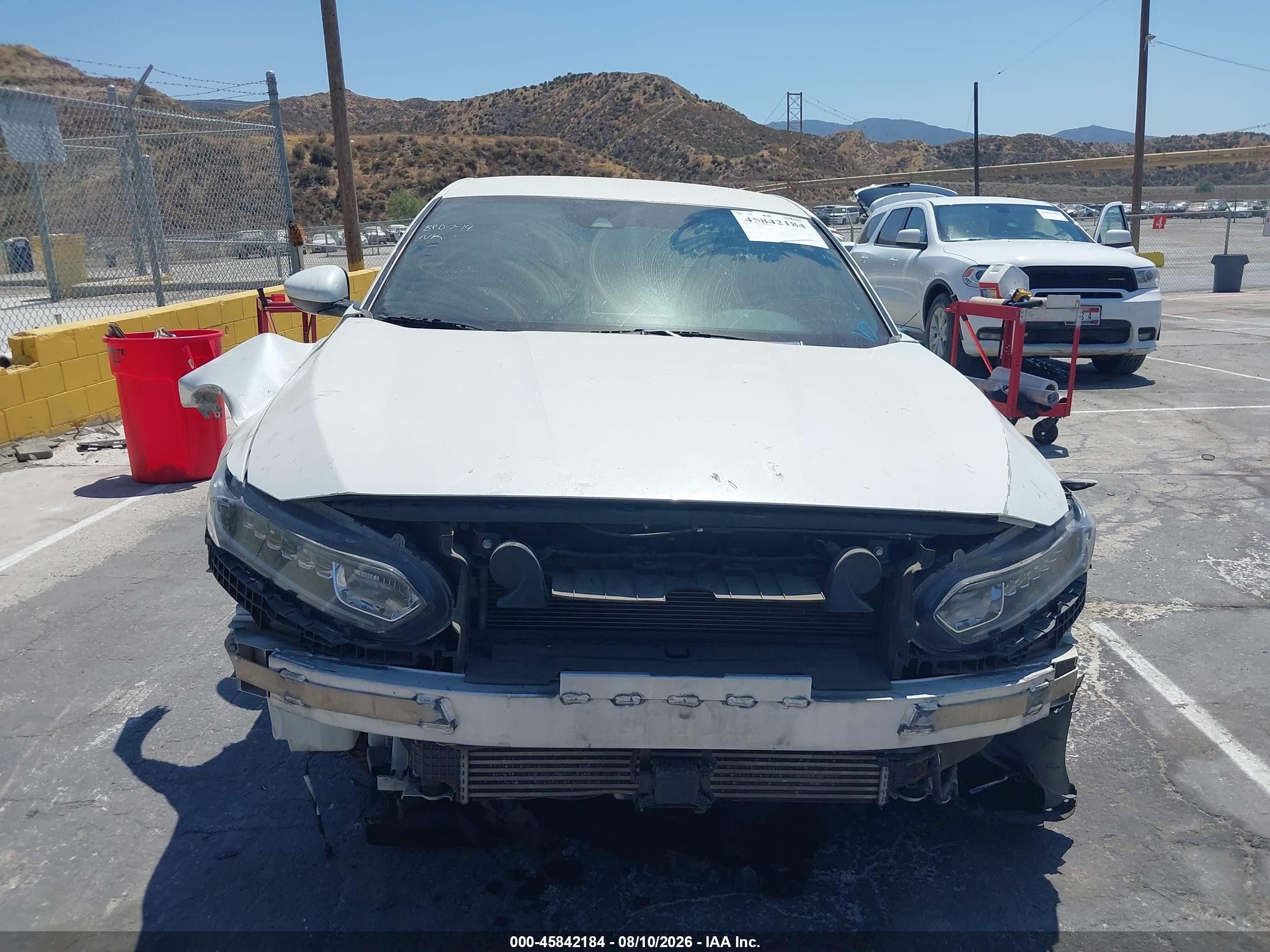 2018 Honda Accord Sport White vin: 1HGCV1F37JA090623