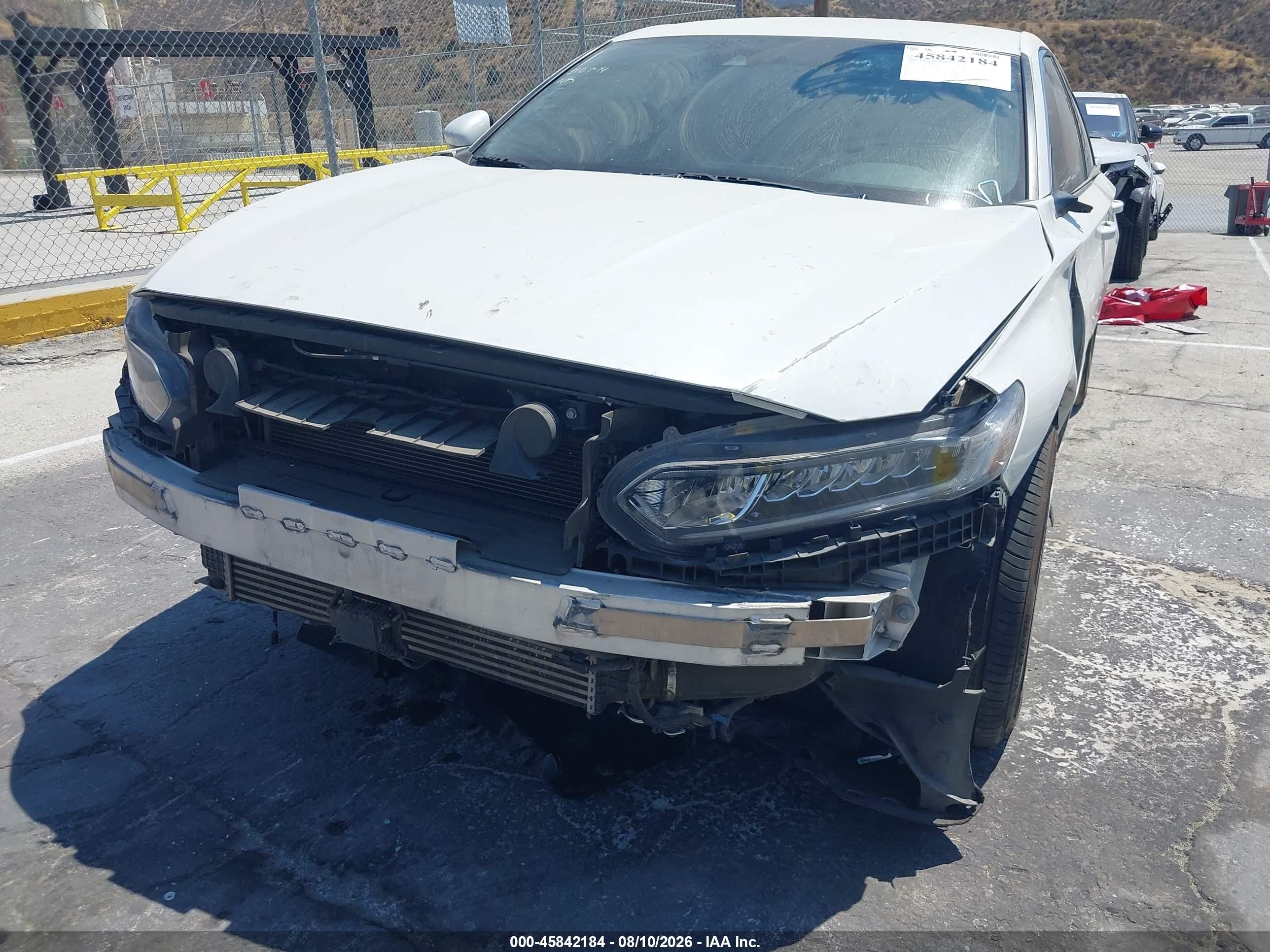 2018 Honda Accord Sport White vin: 1HGCV1F37JA090623