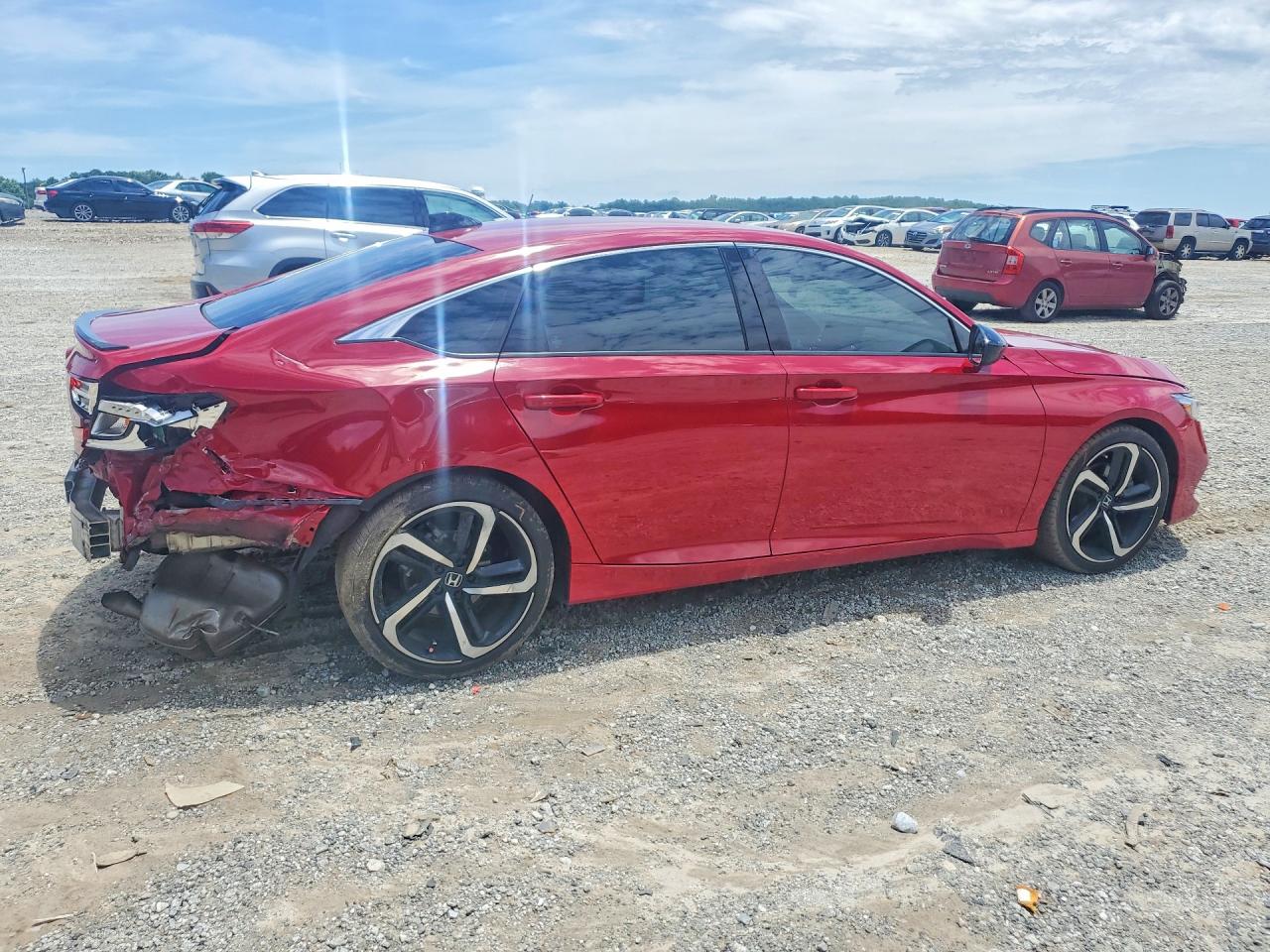 2022 Honda Accord Sport Red vin: 1HGCV1F37NA058714
