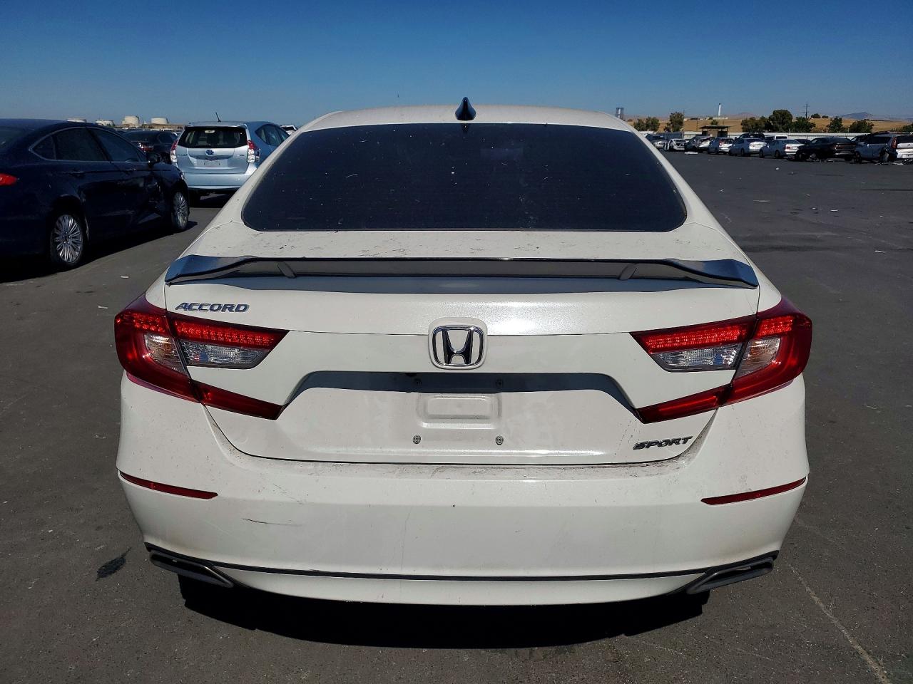 2022 Honda Accord Sport Белый vin: 1HGCV1F37NA111007
