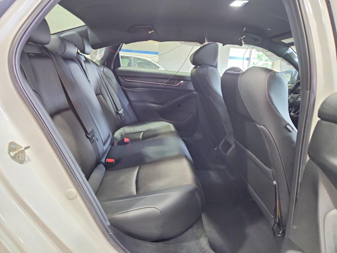 2020 Honda Accord Sport White vin: 1HGCV1F39LA004201