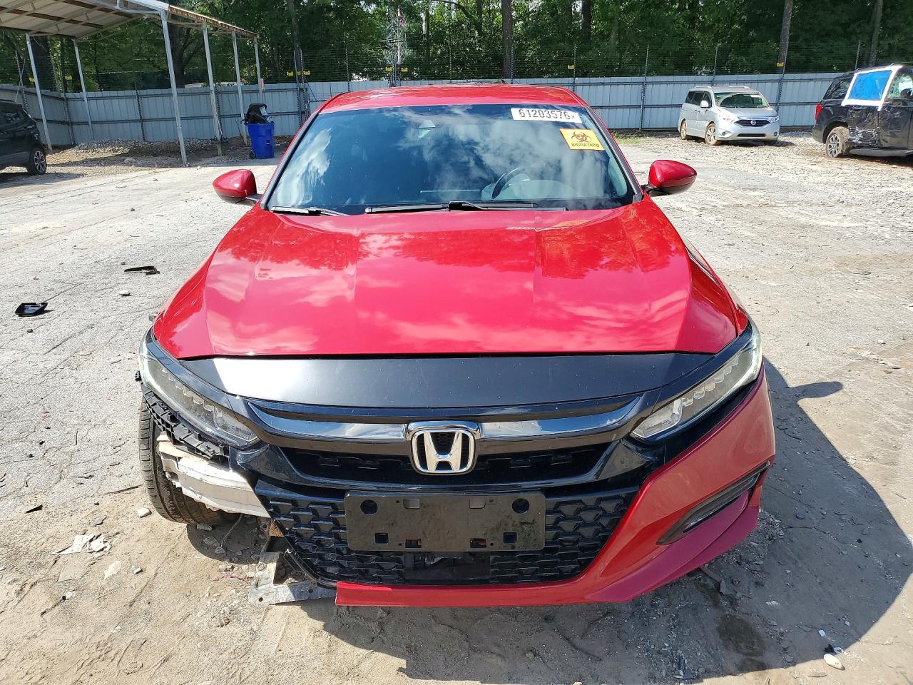 2018 Honda Accord Sport Red vin: 1HGCV1F3XJA031548