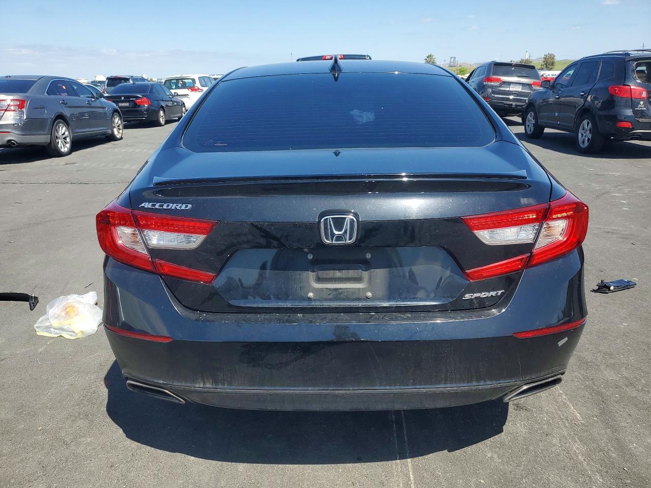 2018 Honda Accord Sport Черный vin: 1HGCV1F3XJA223956