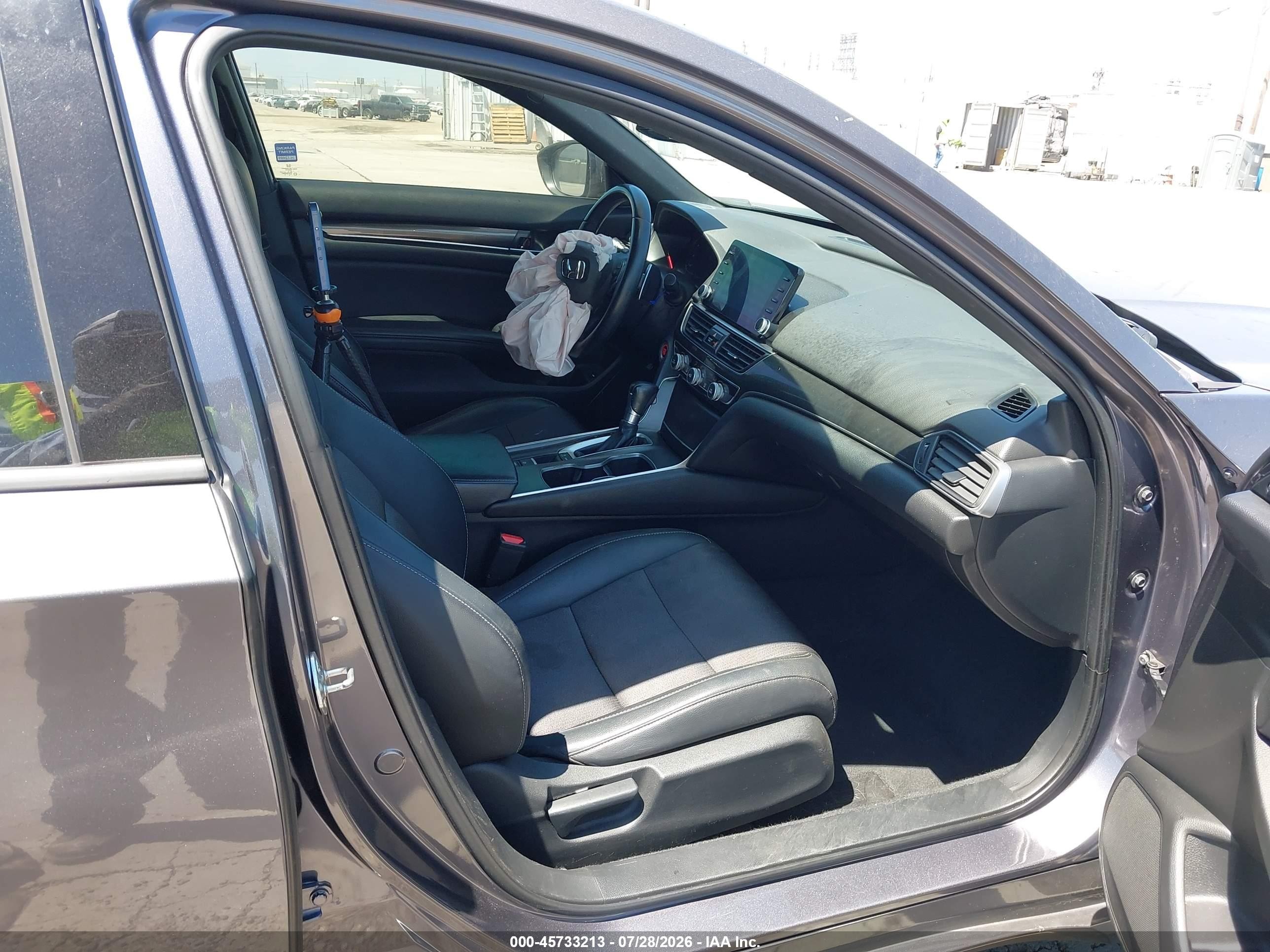 2018 Honda Accord Sport Gray vin: 1HGCV1F3XJA262983