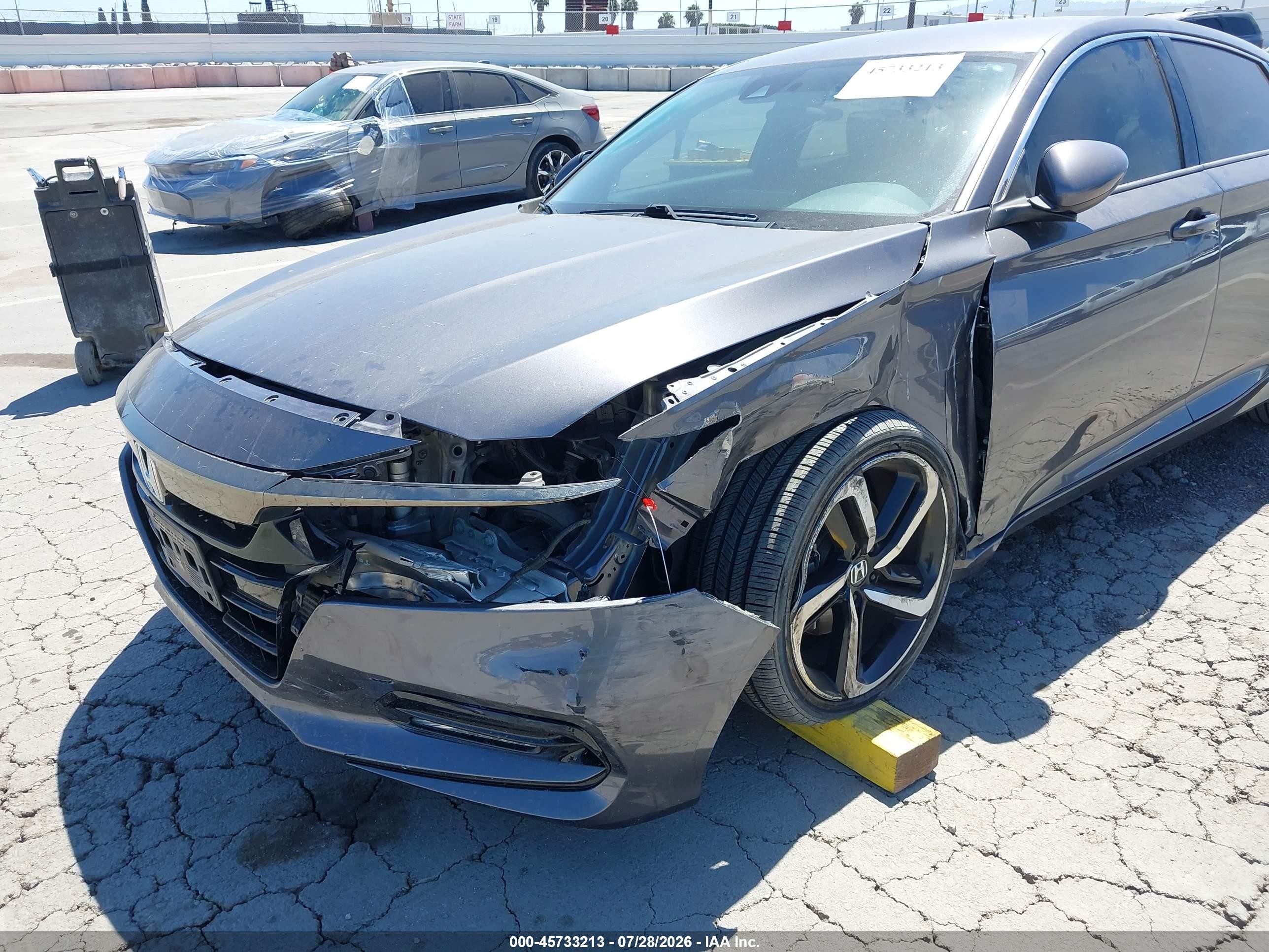 2018 Honda Accord Sport Gray vin: 1HGCV1F3XJA262983