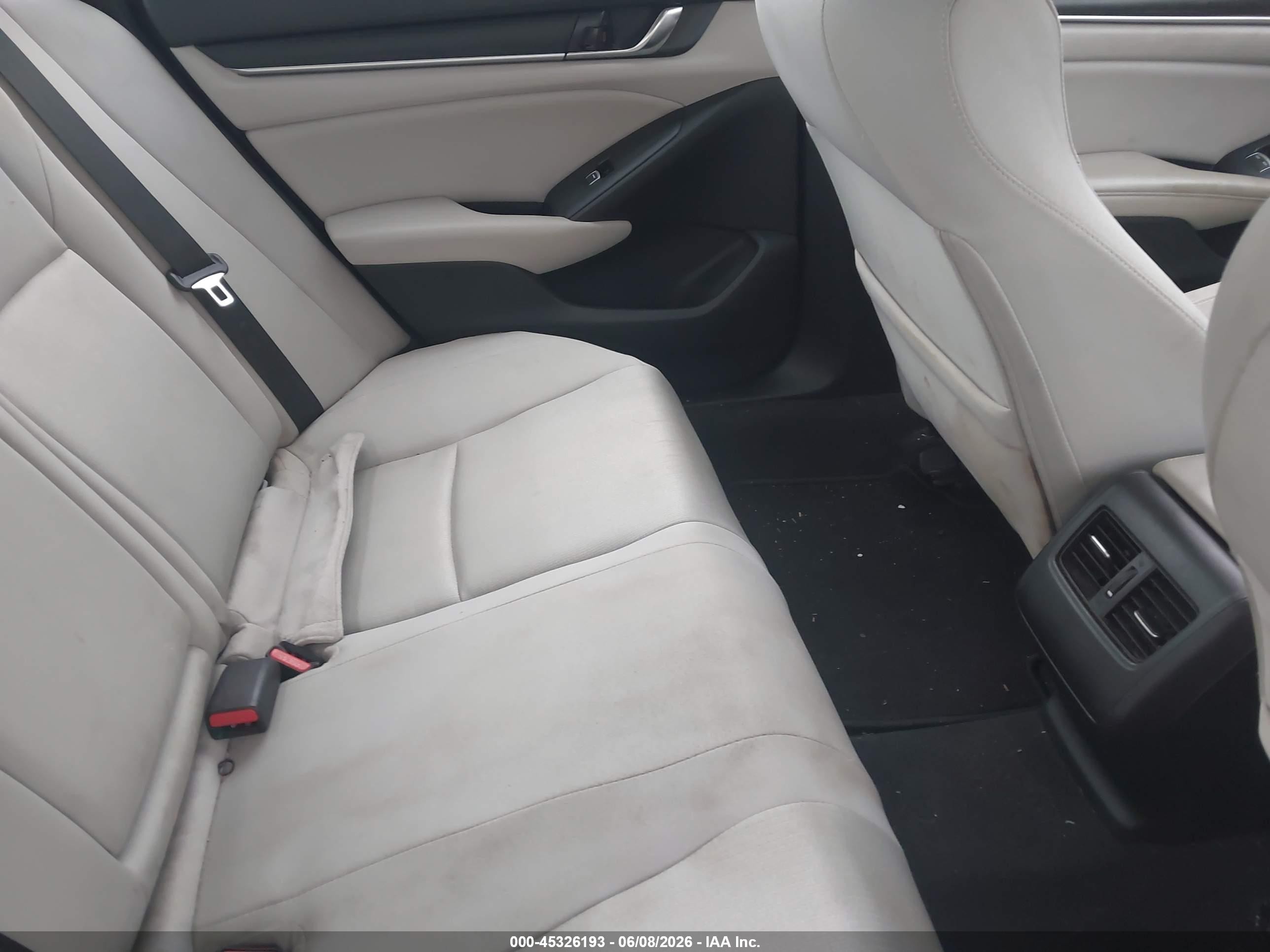 2018 Honda Accord Ex Белый vin: 1HGCV1F40JA254495