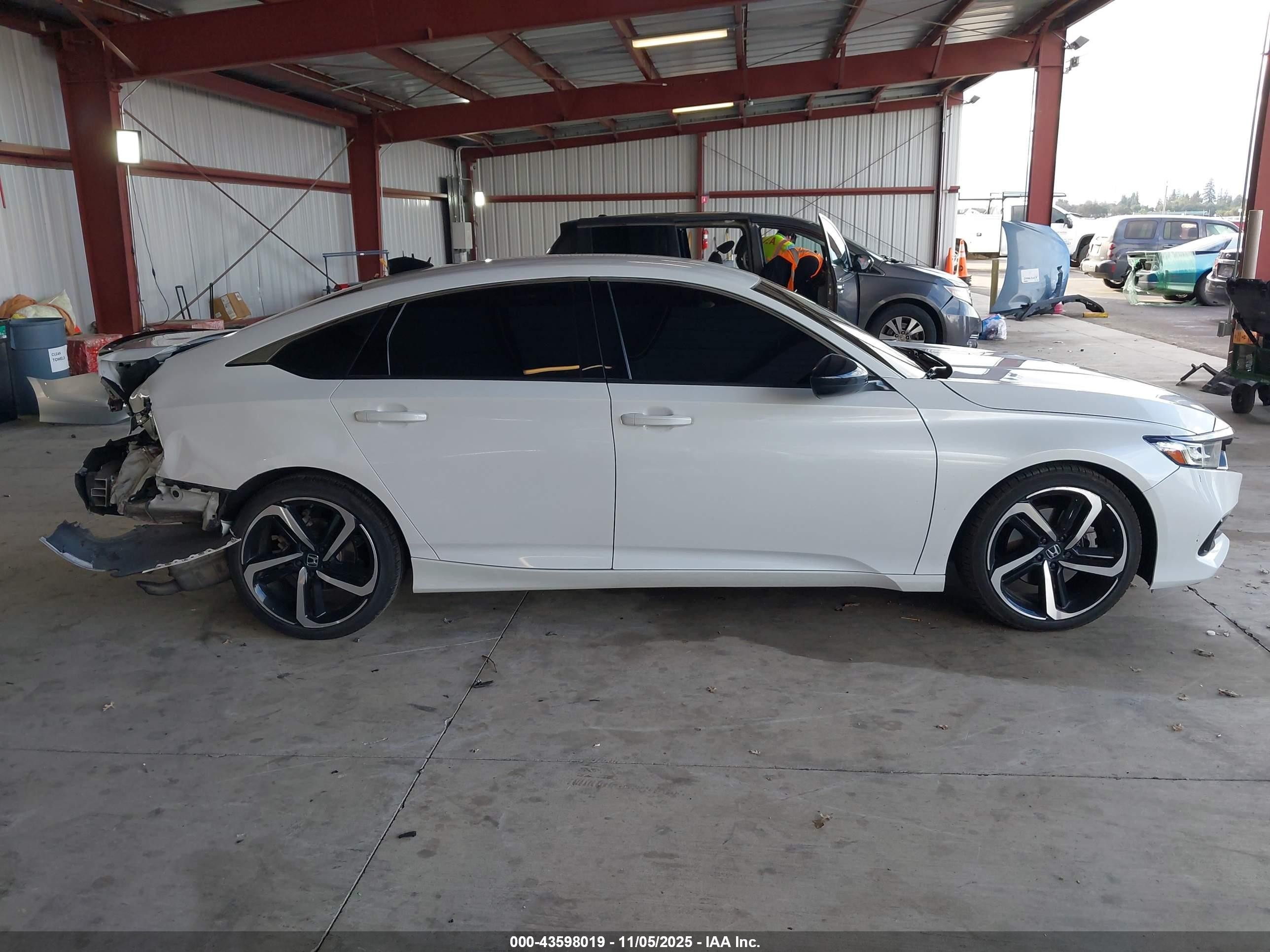 2022 Honda Accord Sport Special Edition White vin: 1HGCV1F44NA001301