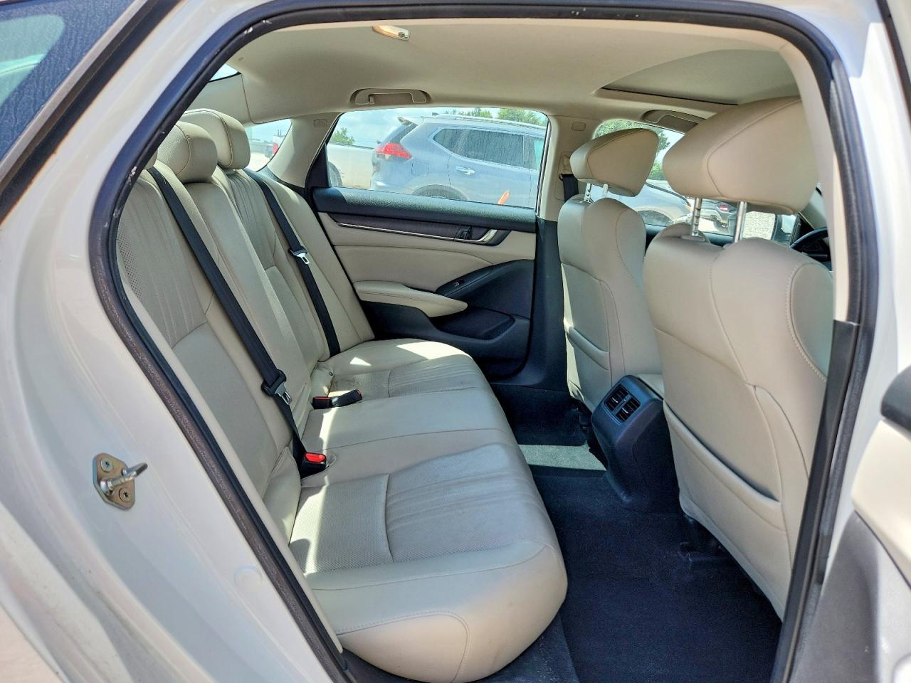 2019 Honda Accord Exl White vin: 1HGCV1F51KA015810