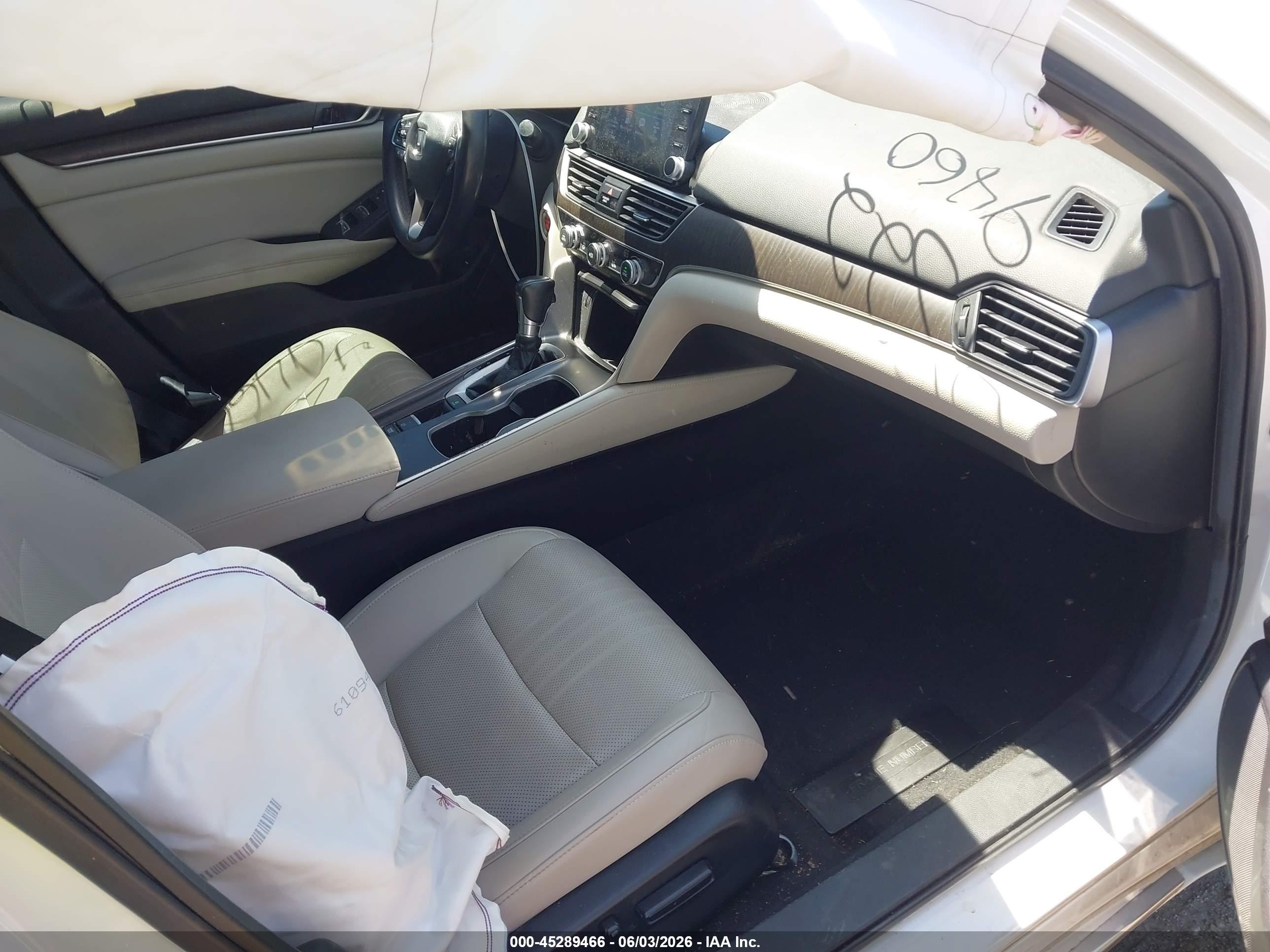 2019 Honda Accord Ex-l 1.5t White vin: 1HGCV1F52KA147166