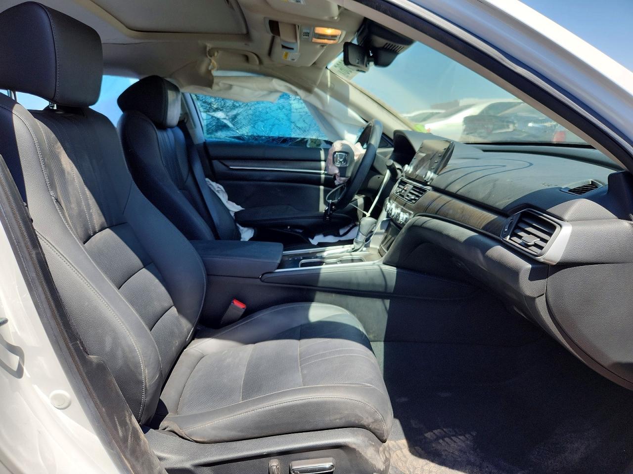 2022 Honda Accord Exl White vin: 1HGCV1F52NA033544