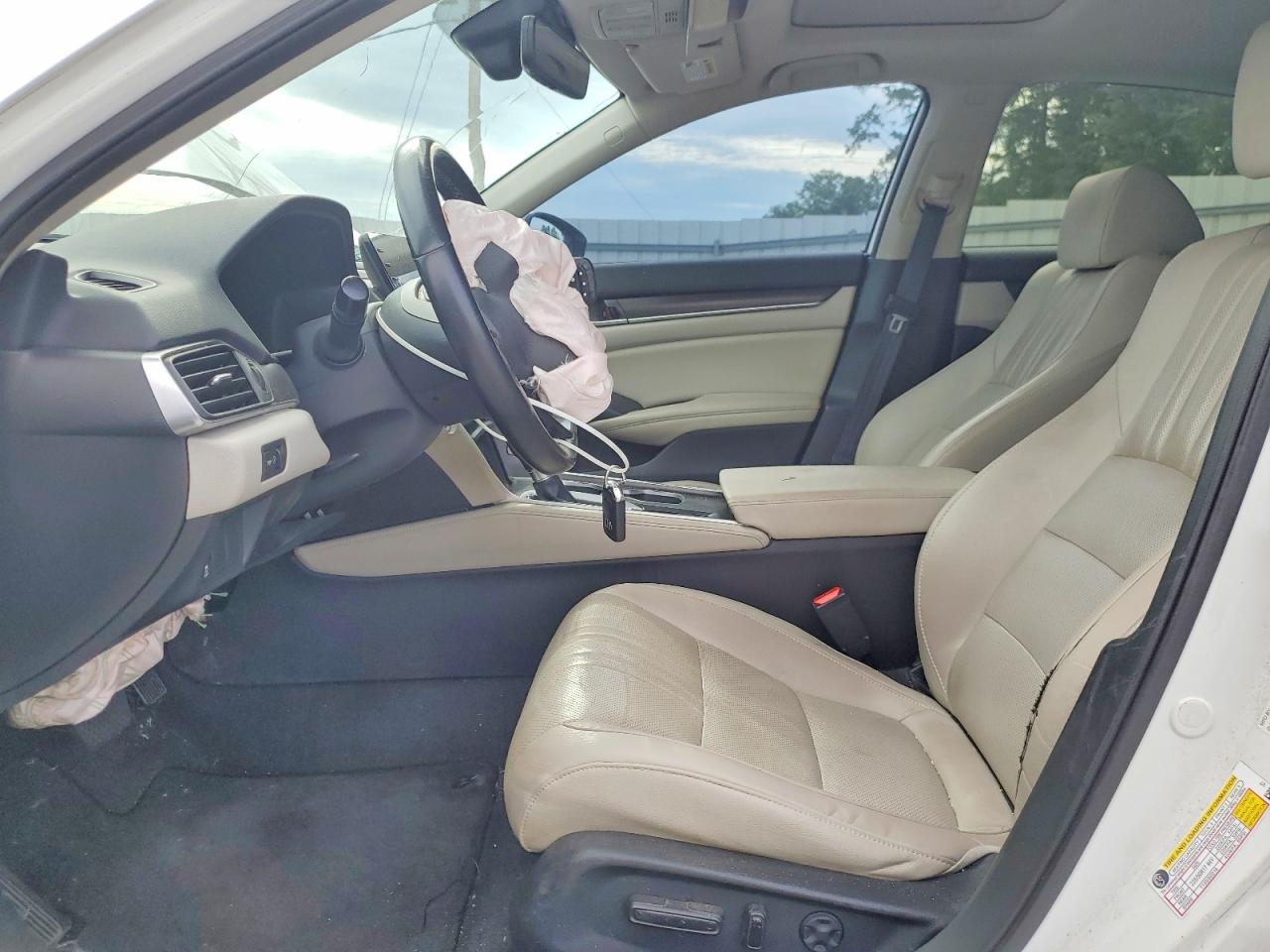 2019 Honda Accord Exl White vin: 1HGCV1F53KA010480