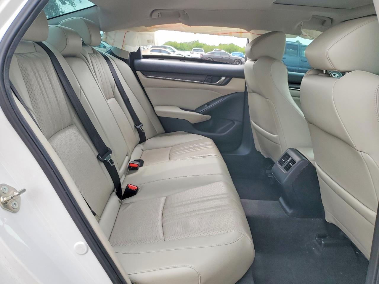 2018 Honda Accord Exl White vin: 1HGCV1F55JA094073