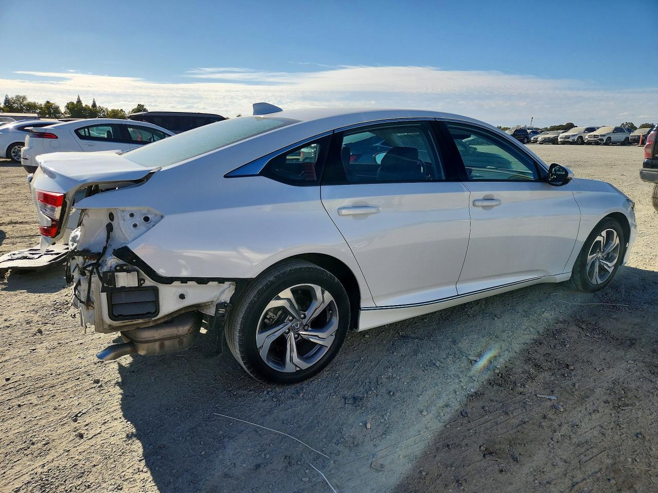2018 Honda Accord Exl White vin: 1HGCV1F58JA108449
