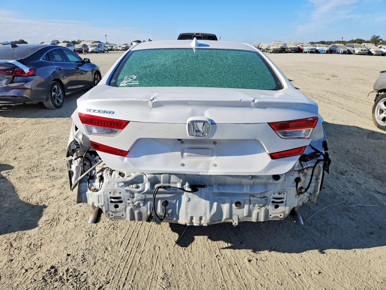 2018 Honda Accord Exl White vin: 1HGCV1F58JA108449