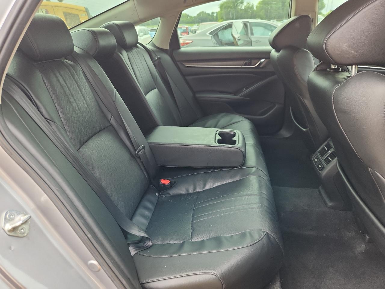 2021 Honda Accord Exl Silver vin: 1HGCV1F59MA079922