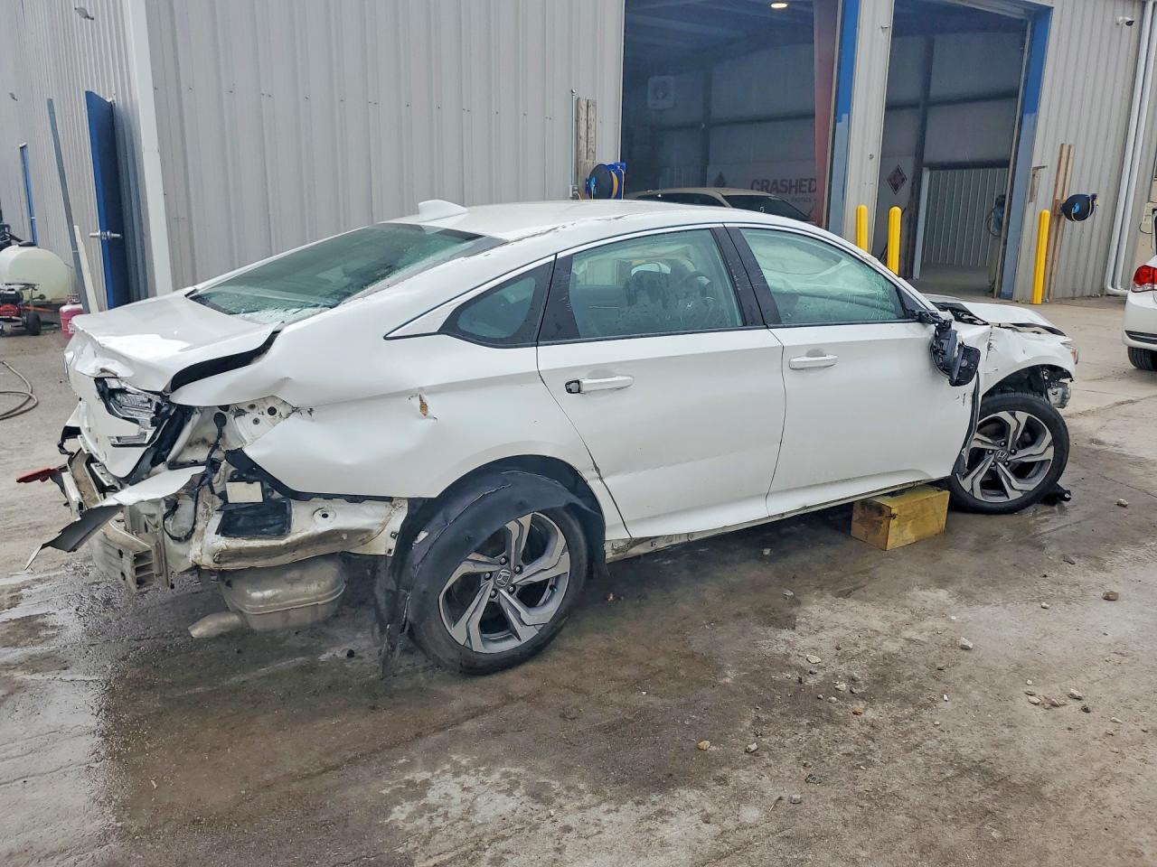 2018 Honda Accord Exl White vin: 1HGCV1F61JA025065