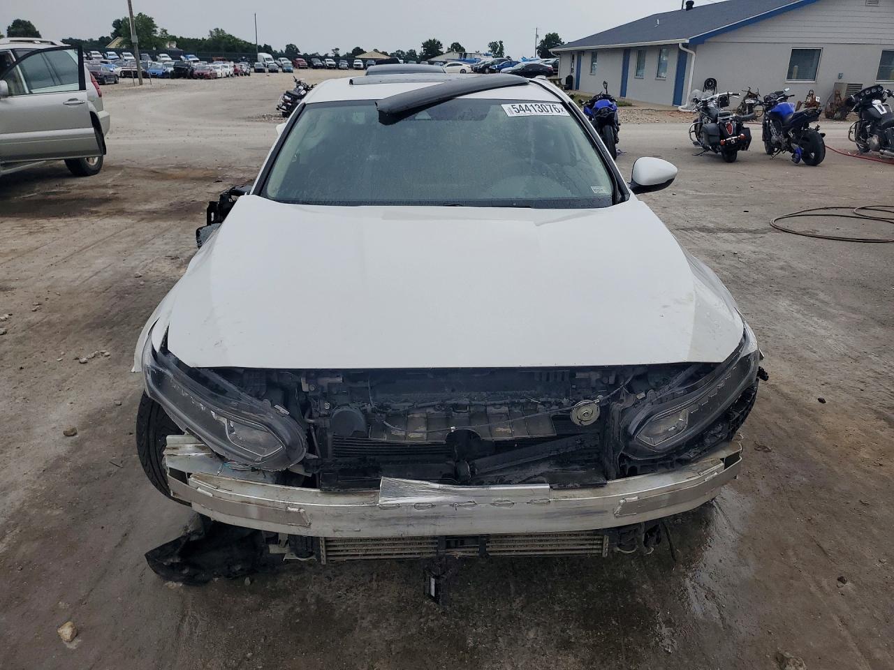 2018 Honda Accord Exl White vin: 1HGCV1F61JA025065