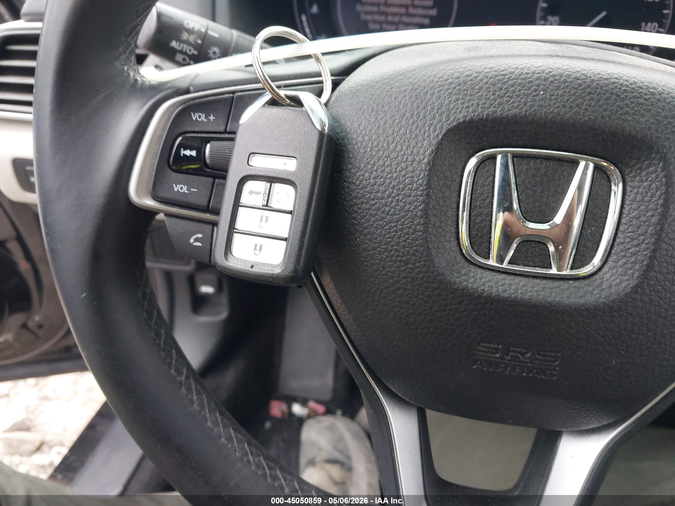 2018 Honda Accord Touring Черный vin: 1HGCV1F90JA100817