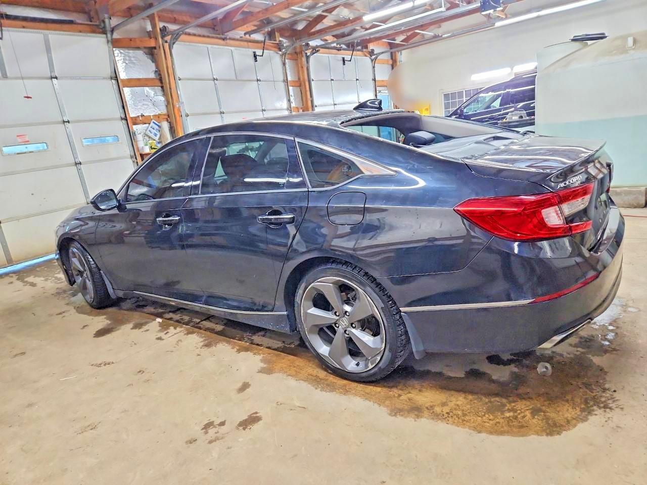 2018 Honda Accord Touring Black vin: 1HGCV1F91JA175266