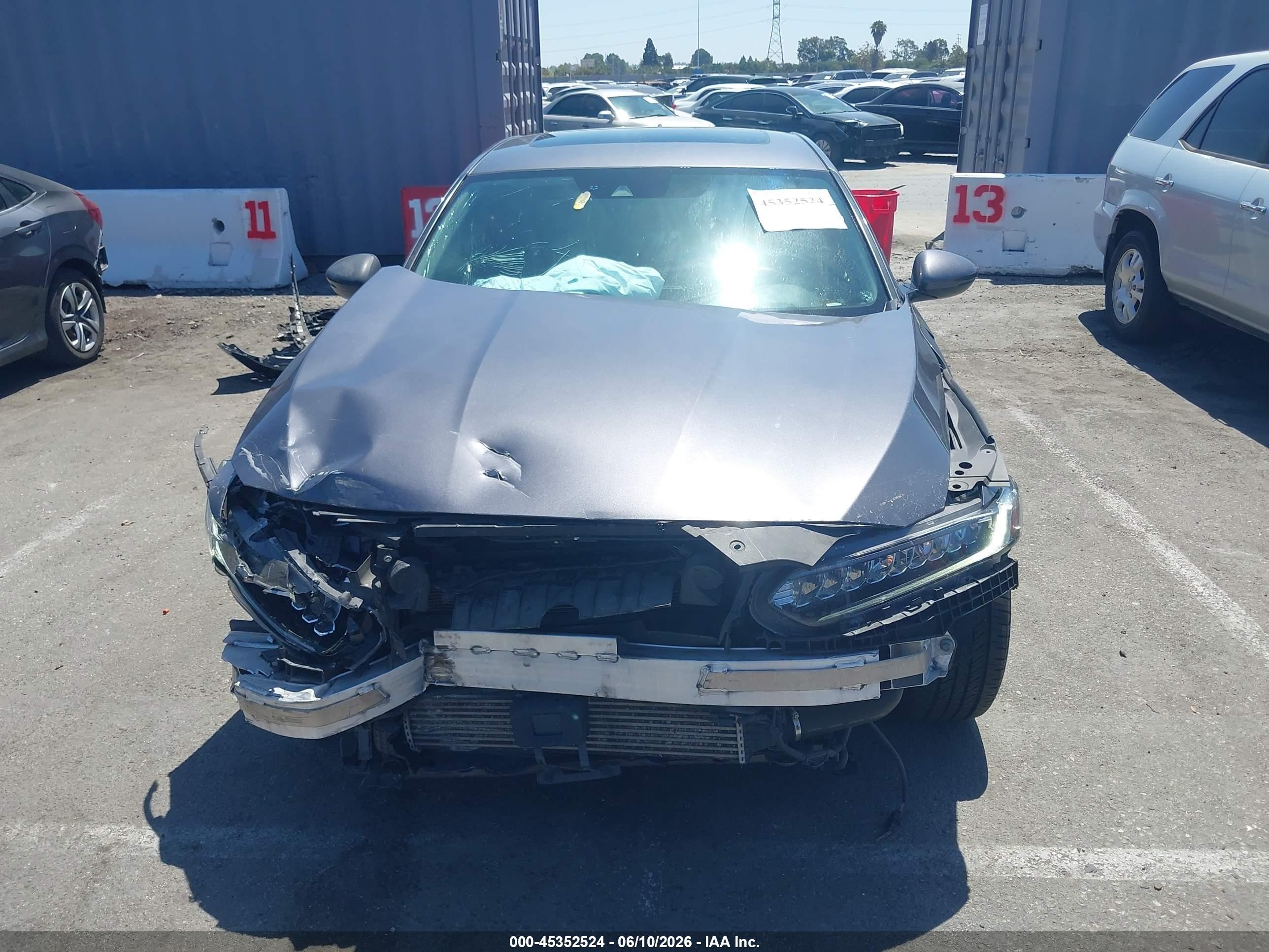 2018 Honda Accord Touring Серый vin: 1HGCV1F97JA016817