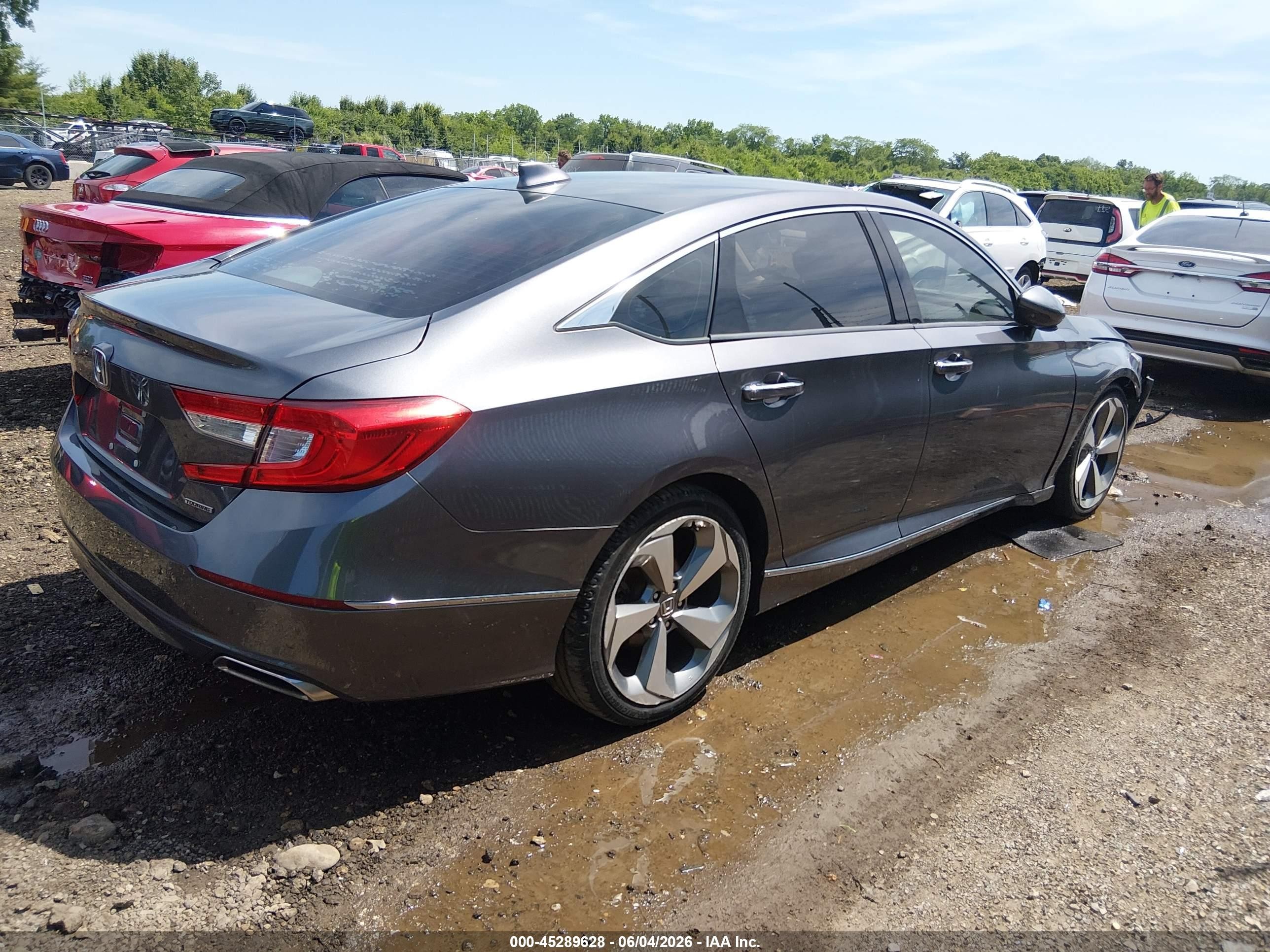 2018 Honda Accord Touring Gray vin: 1HGCV1F97JA140621