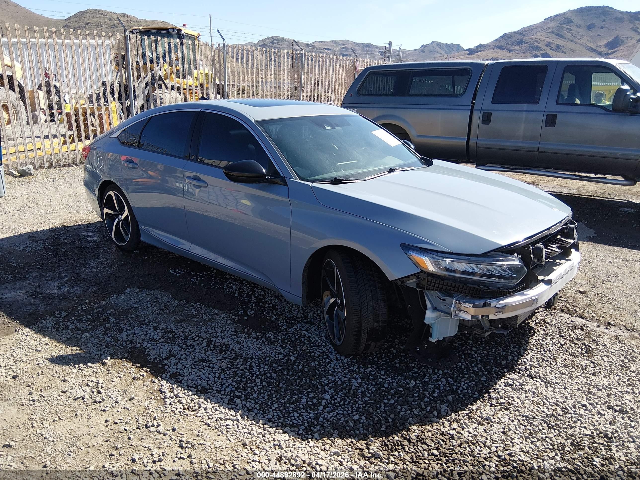 1HGCV2F30NA004984