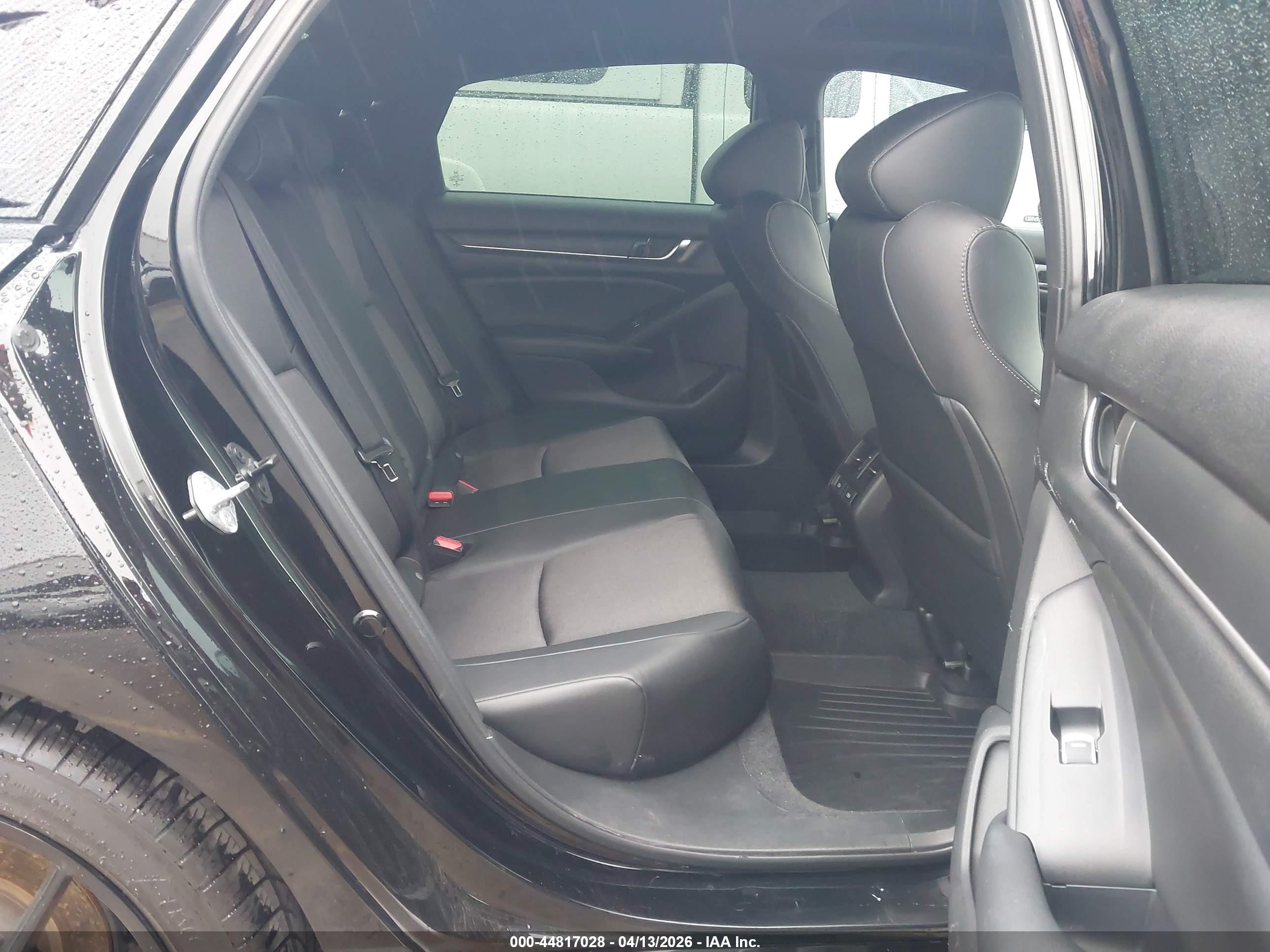 2022 Honda Accord Sport 2.0t Black vin: 1HGCV2F31NA017839