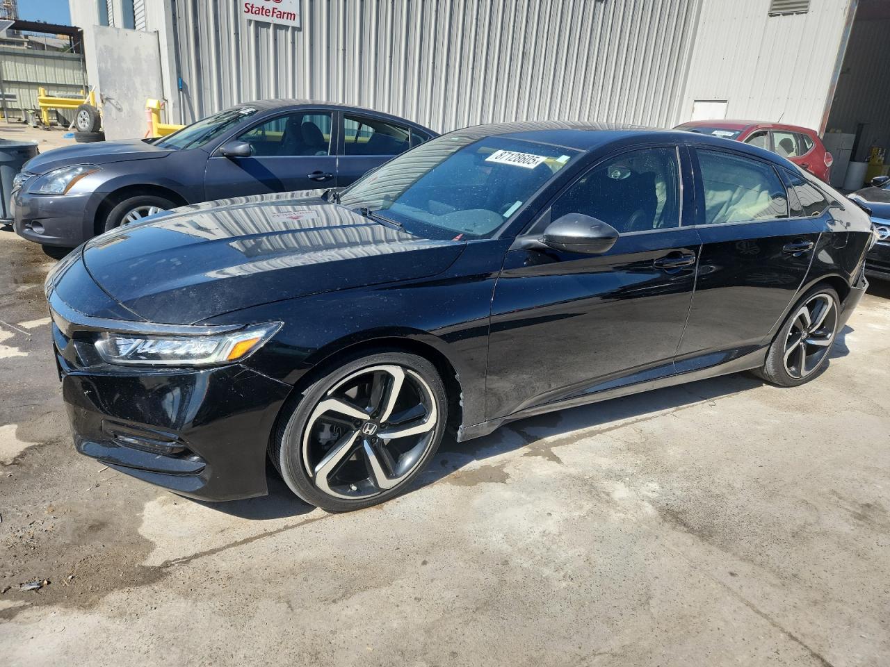 1HGCV2F32KA020082