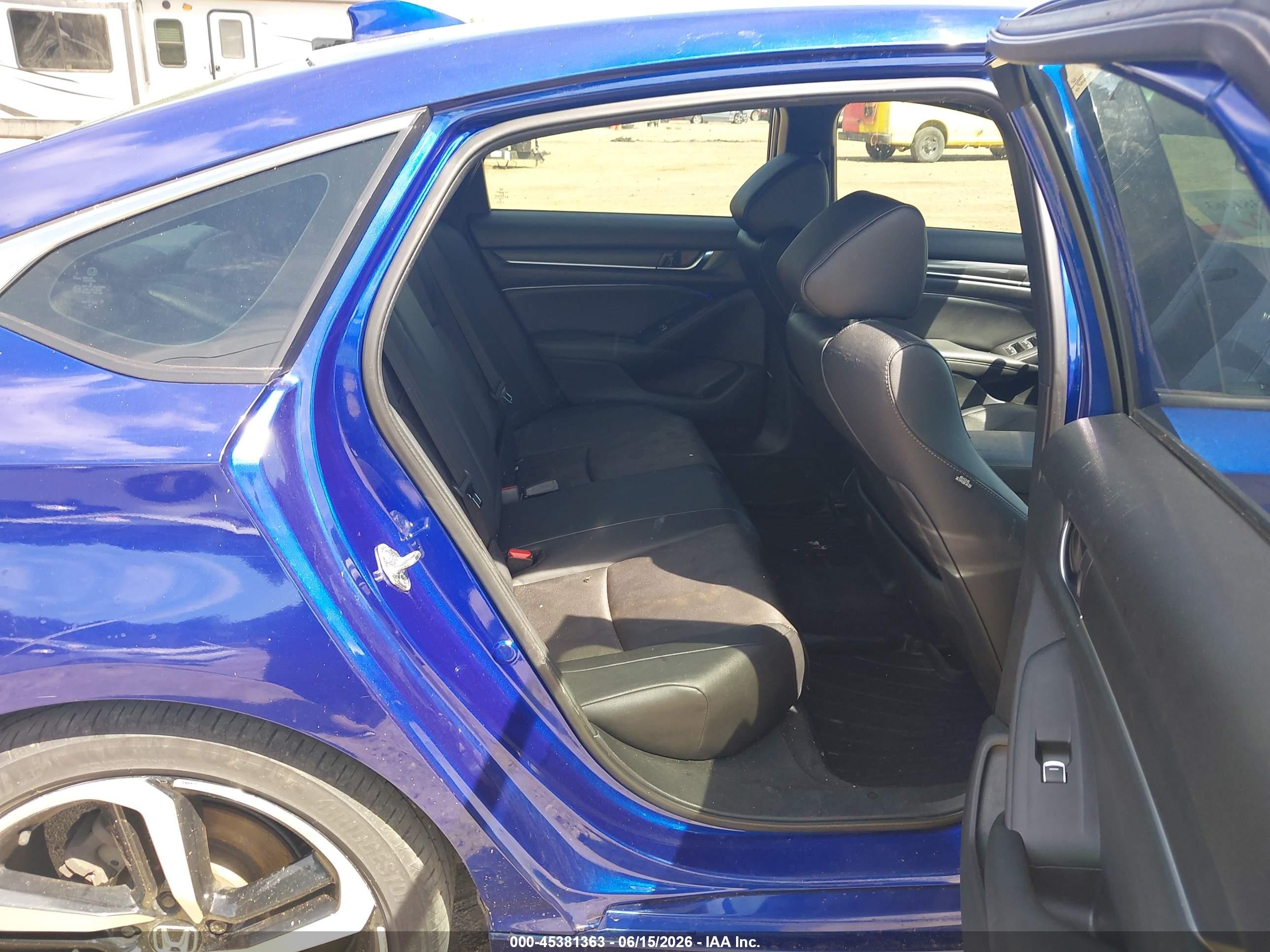 2019 Honda Accord Sport 2.0t Blue vin: 1HGCV2F35KA008668