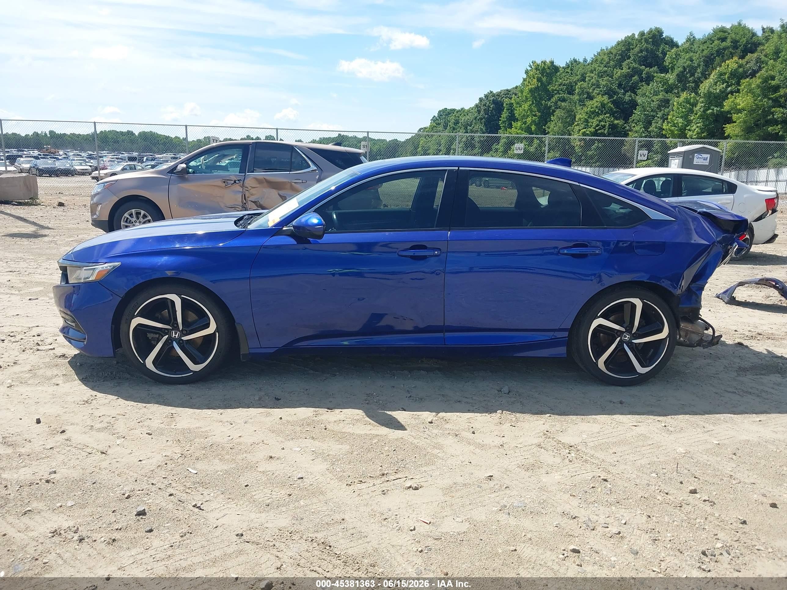 2019 Honda Accord Sport 2.0t Blue vin: 1HGCV2F35KA008668