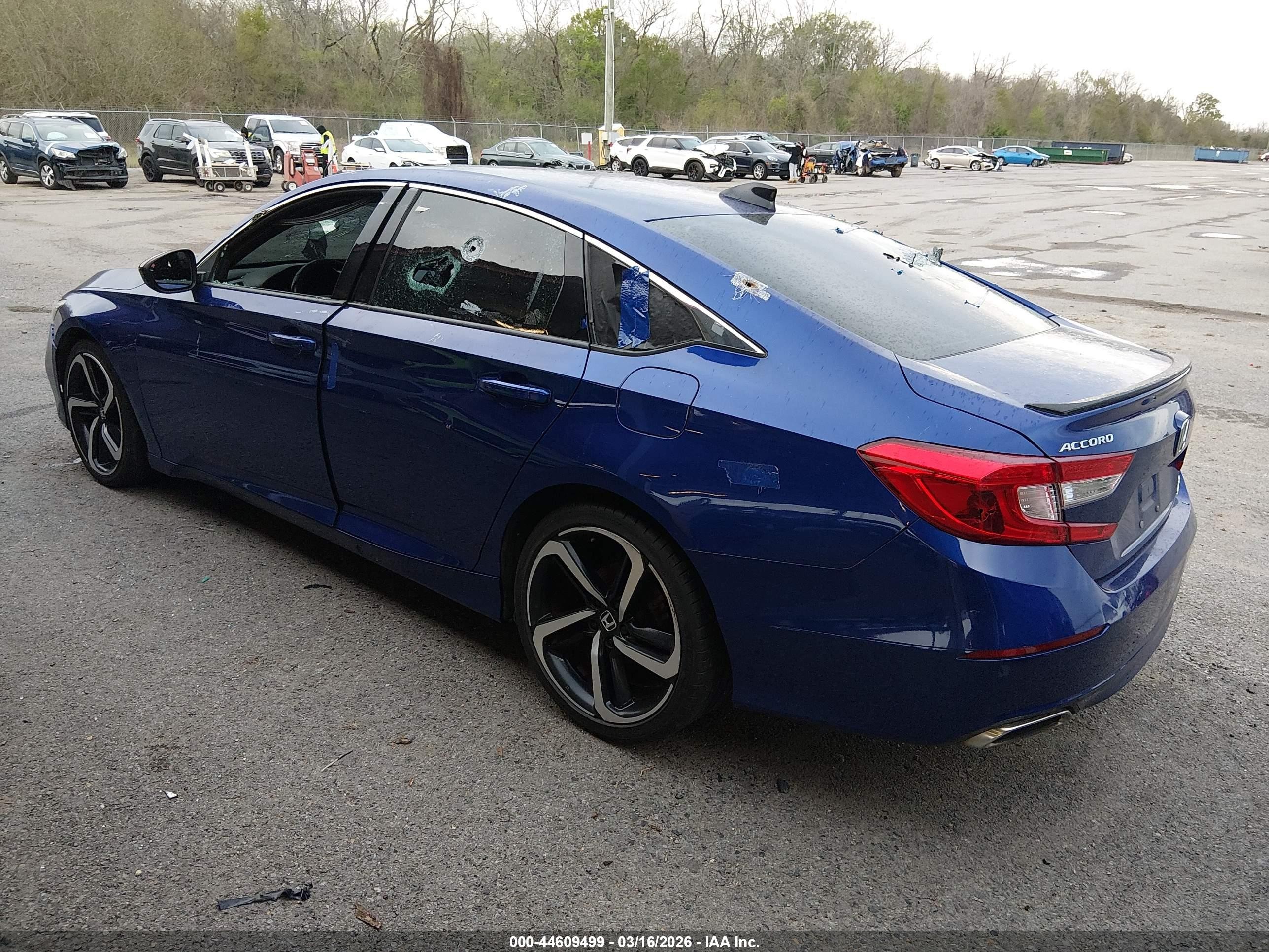 2018 Honda Accord Sport 2.0t Blue vin: 1HGCV2F36JA051558