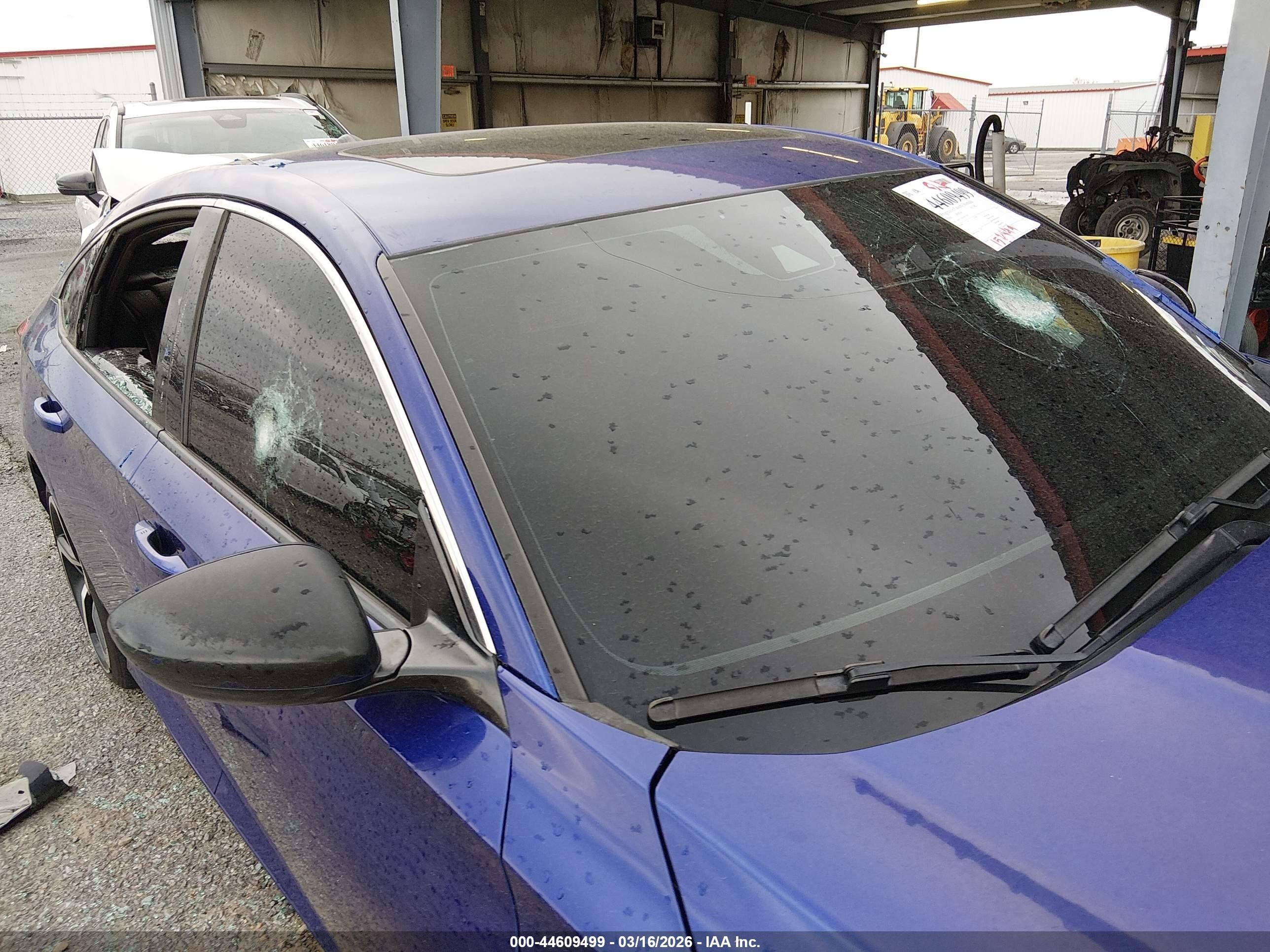 2018 Honda Accord Sport 2.0t Blue vin: 1HGCV2F36JA051558
