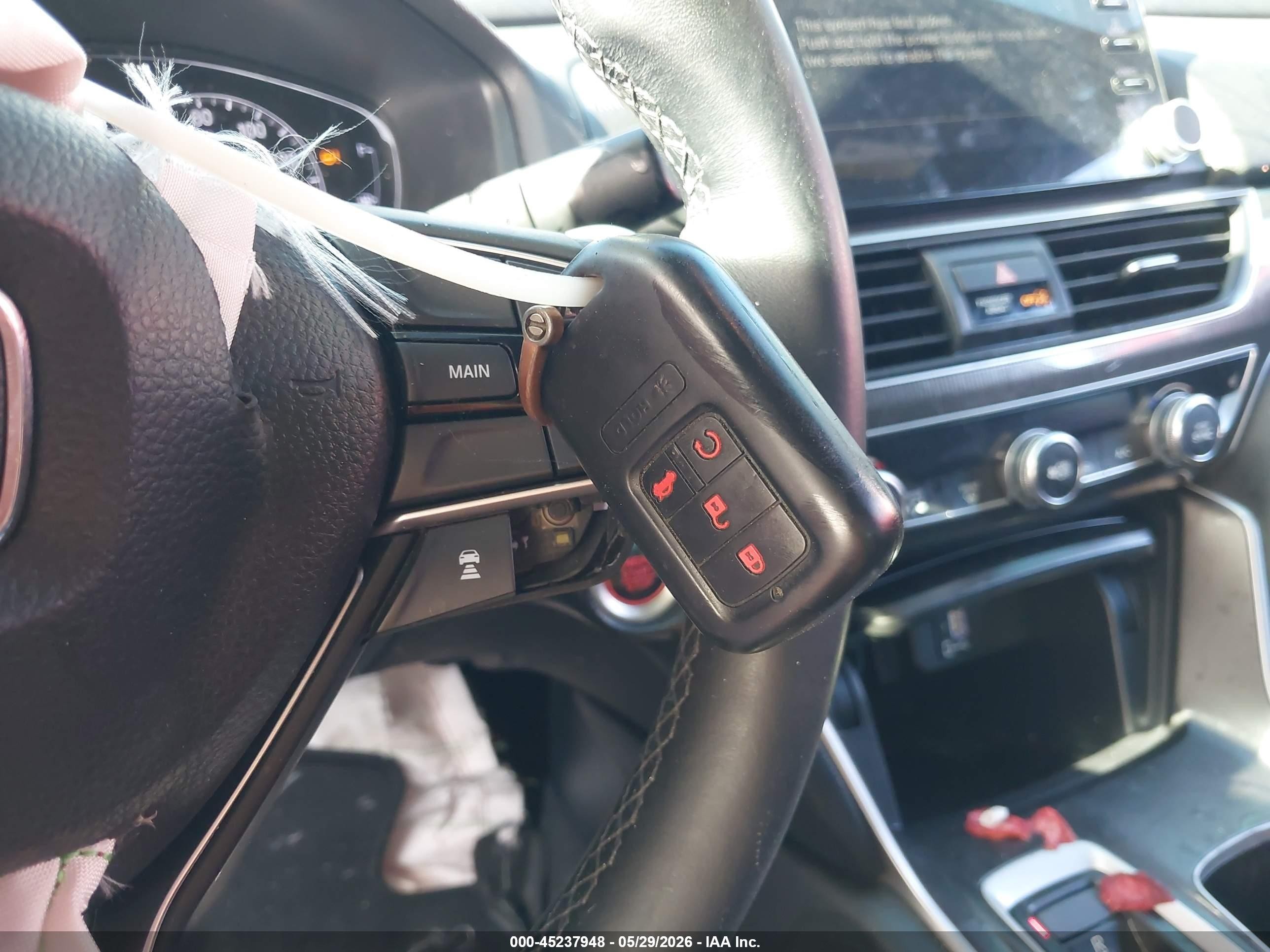 2019 Honda Accord Sport 2.0t Белый vin: 1HGCV2F38KA001424