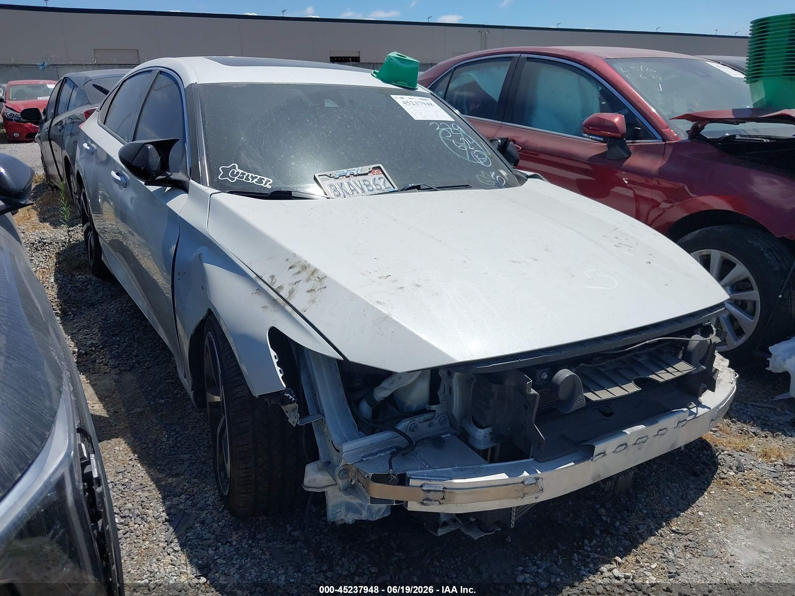 2019 Honda Accord Sport 2.0t Белый vin: 1HGCV2F38KA001424