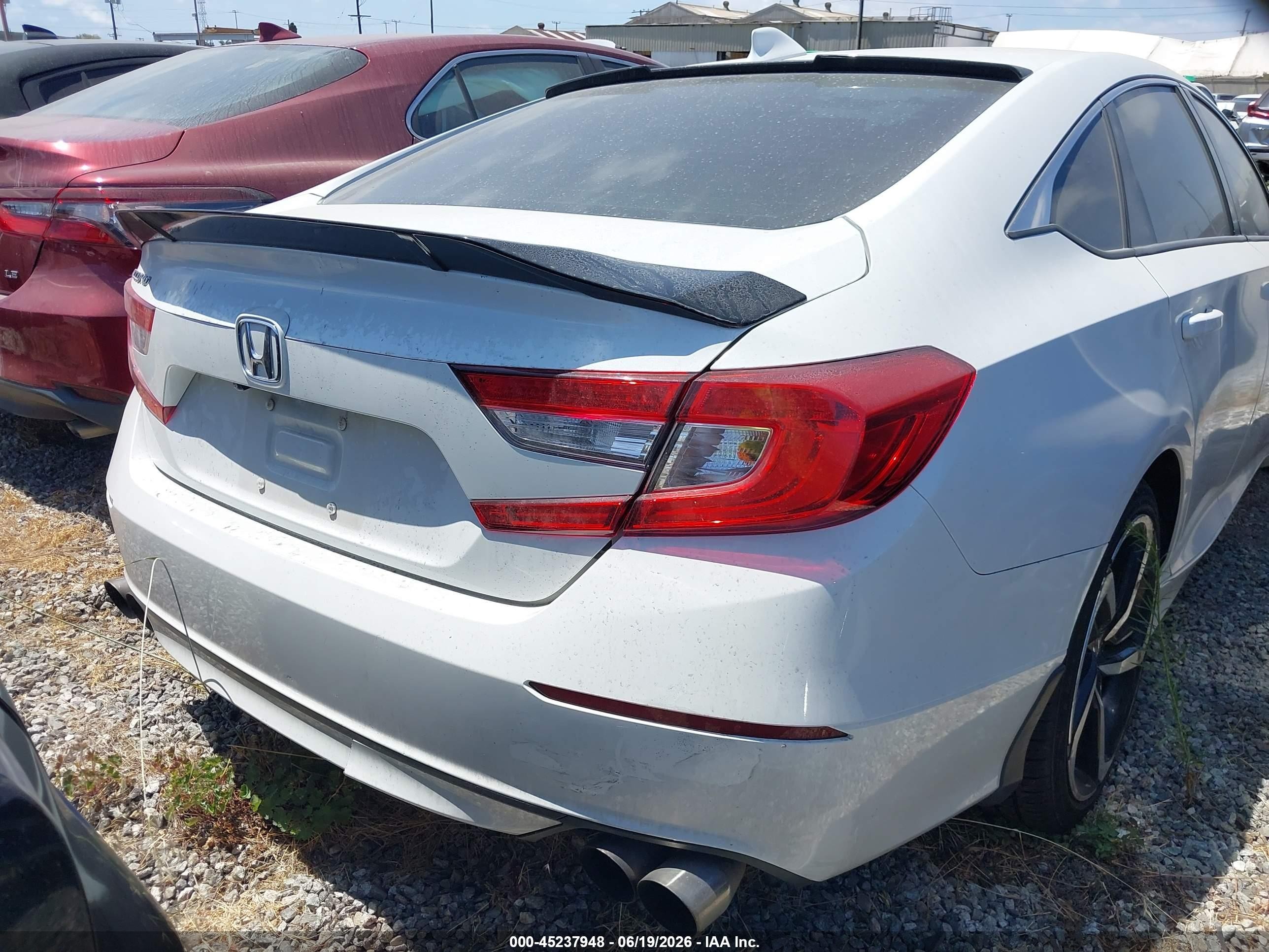 2019 Honda Accord Sport 2.0t Белый vin: 1HGCV2F38KA001424