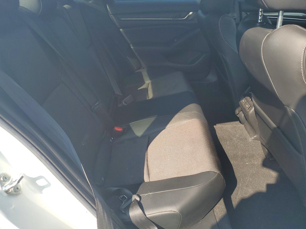 2022 Honda Accord Sport White vin: 1HGCV2F38NA005977