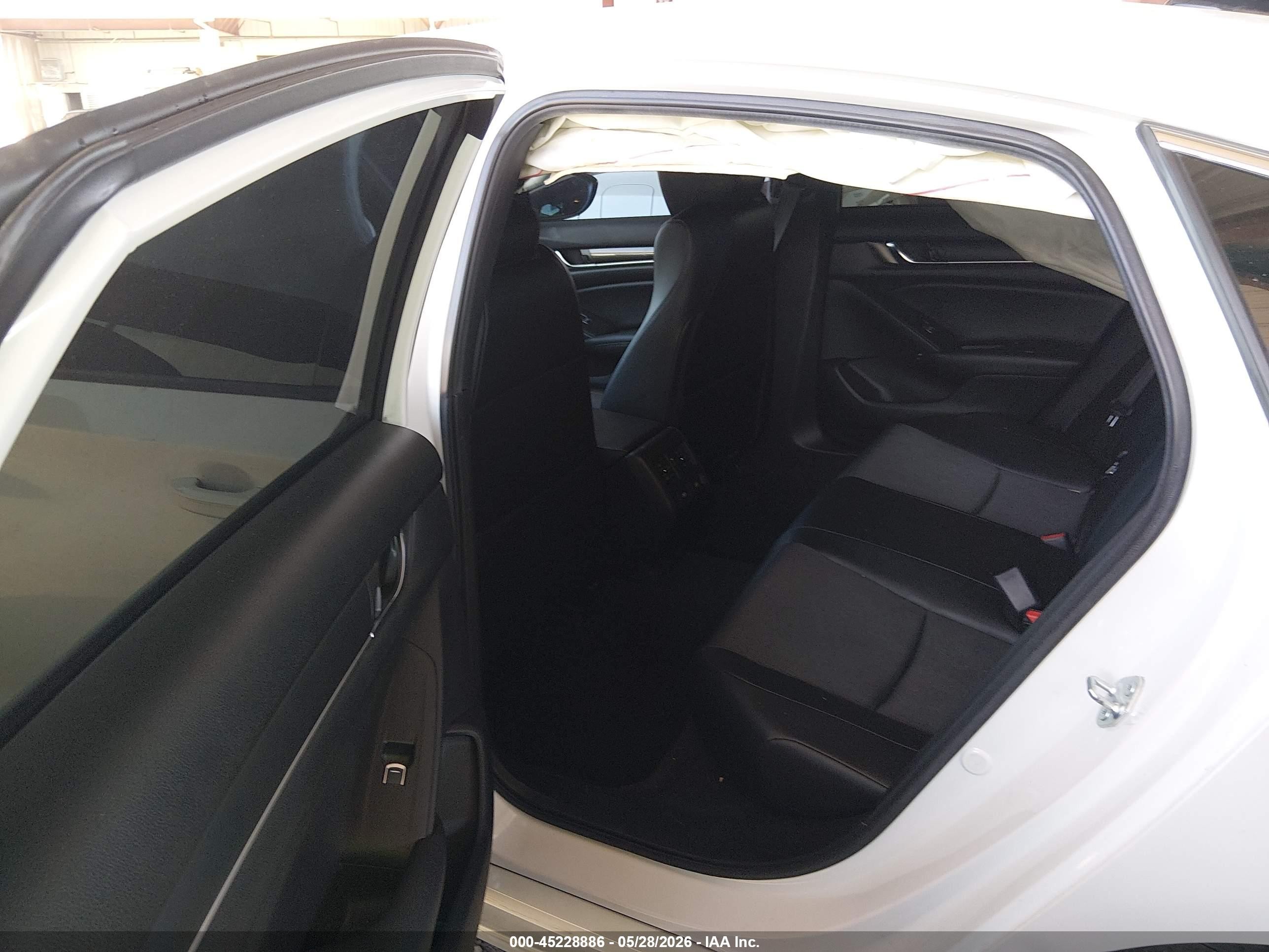 2021 Honda Accord Sport 2.0t White vin: 1HGCV2F39MA019885