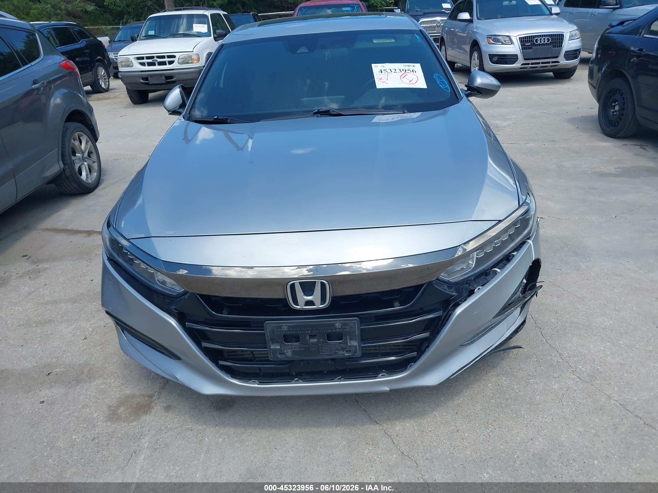 2019 Honda Accord Sport 2.0t Серебряный vin: 1HGCV2F3XKA023103