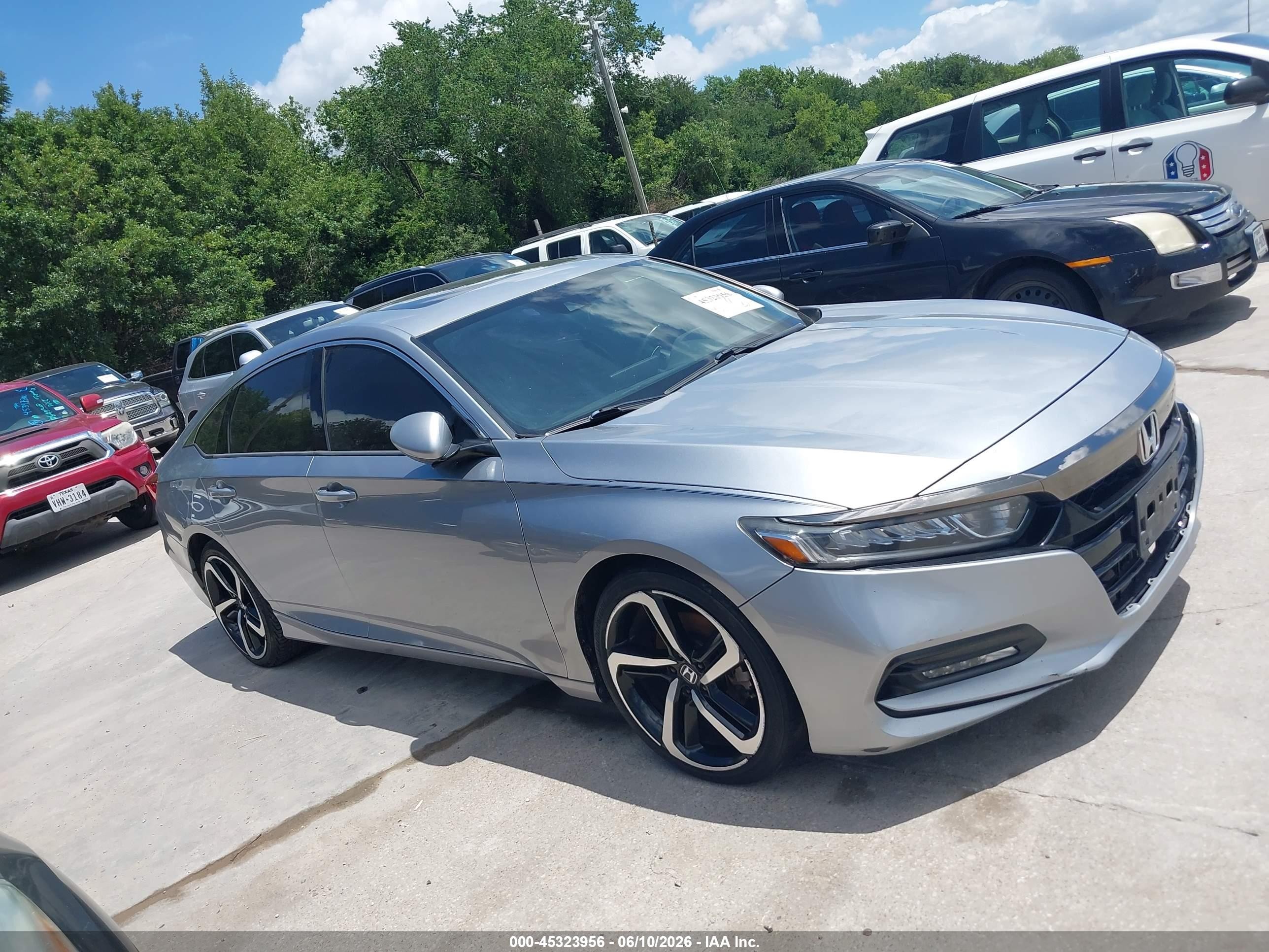 2019 Honda Accord Sport 2.0t Серебряный vin: 1HGCV2F3XKA023103