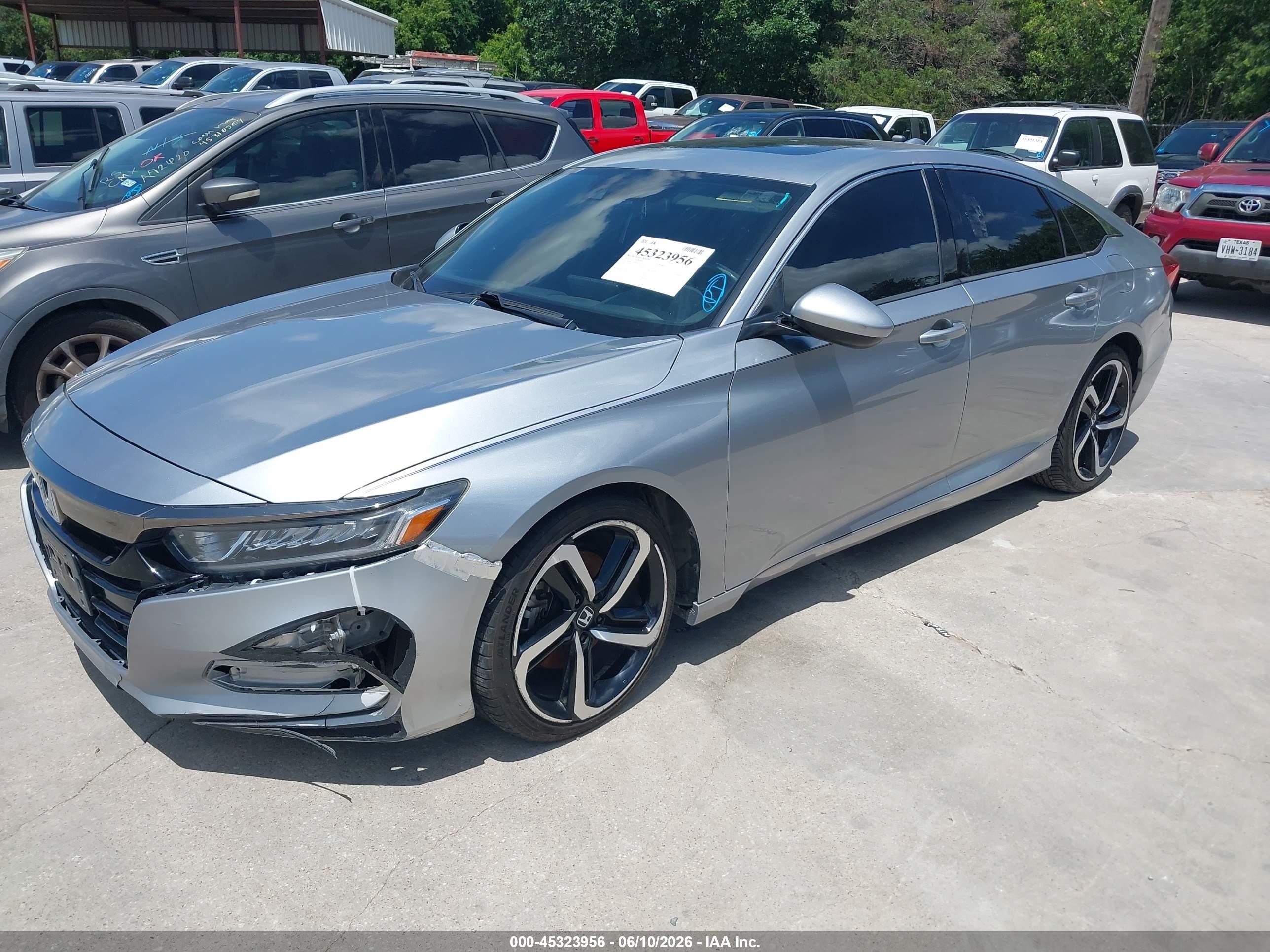2019 Honda Accord Sport 2.0t Серебряный vin: 1HGCV2F3XKA023103