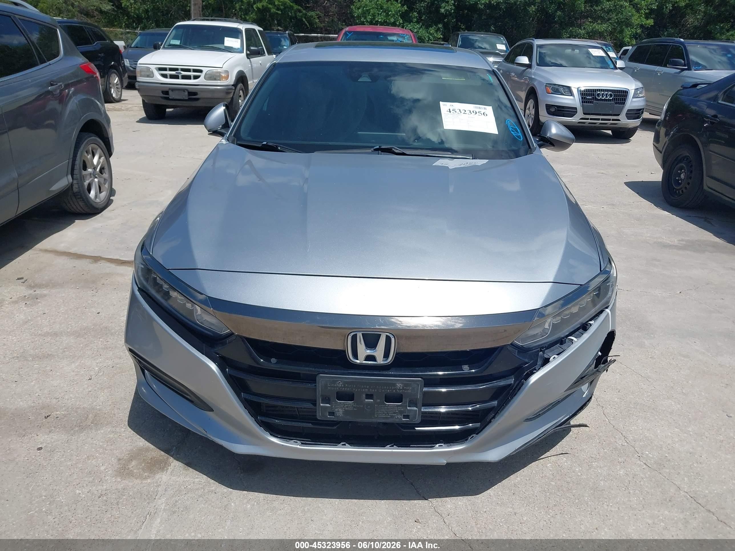 2019 Honda Accord Sport 2.0t Серебряный vin: 1HGCV2F3XKA023103