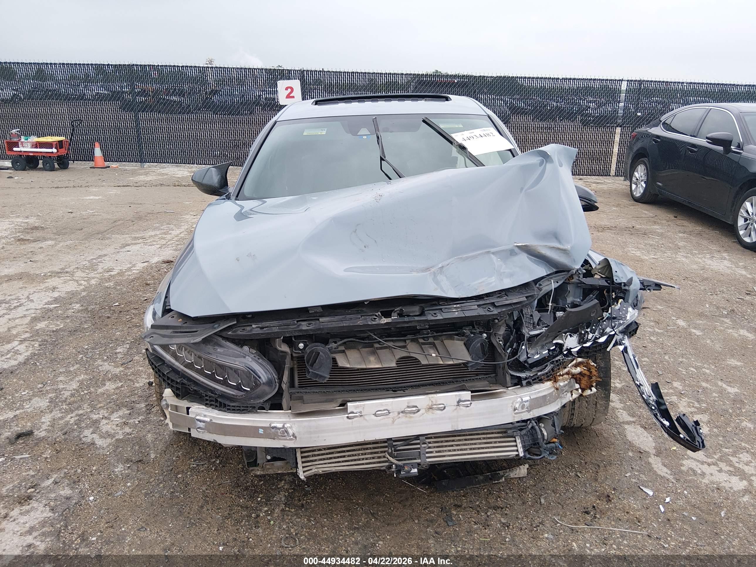 2022 Honda Accord Sport 2.0t Blue vin: 1HGCV2F3XNA022814