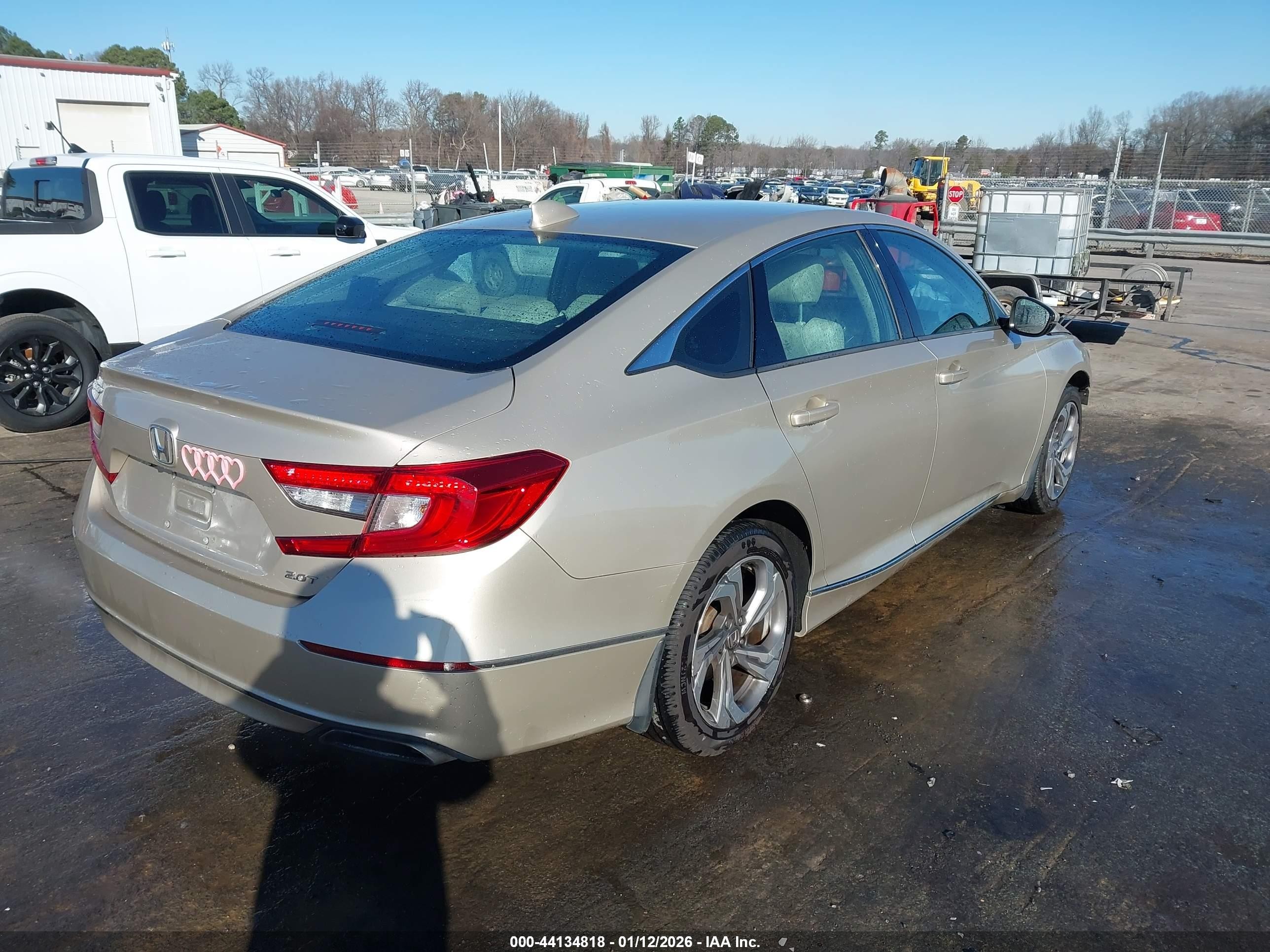 2018 Honda Accord Ex-l 2.0t Бежевый vin: 1HGCV2F68JA040121