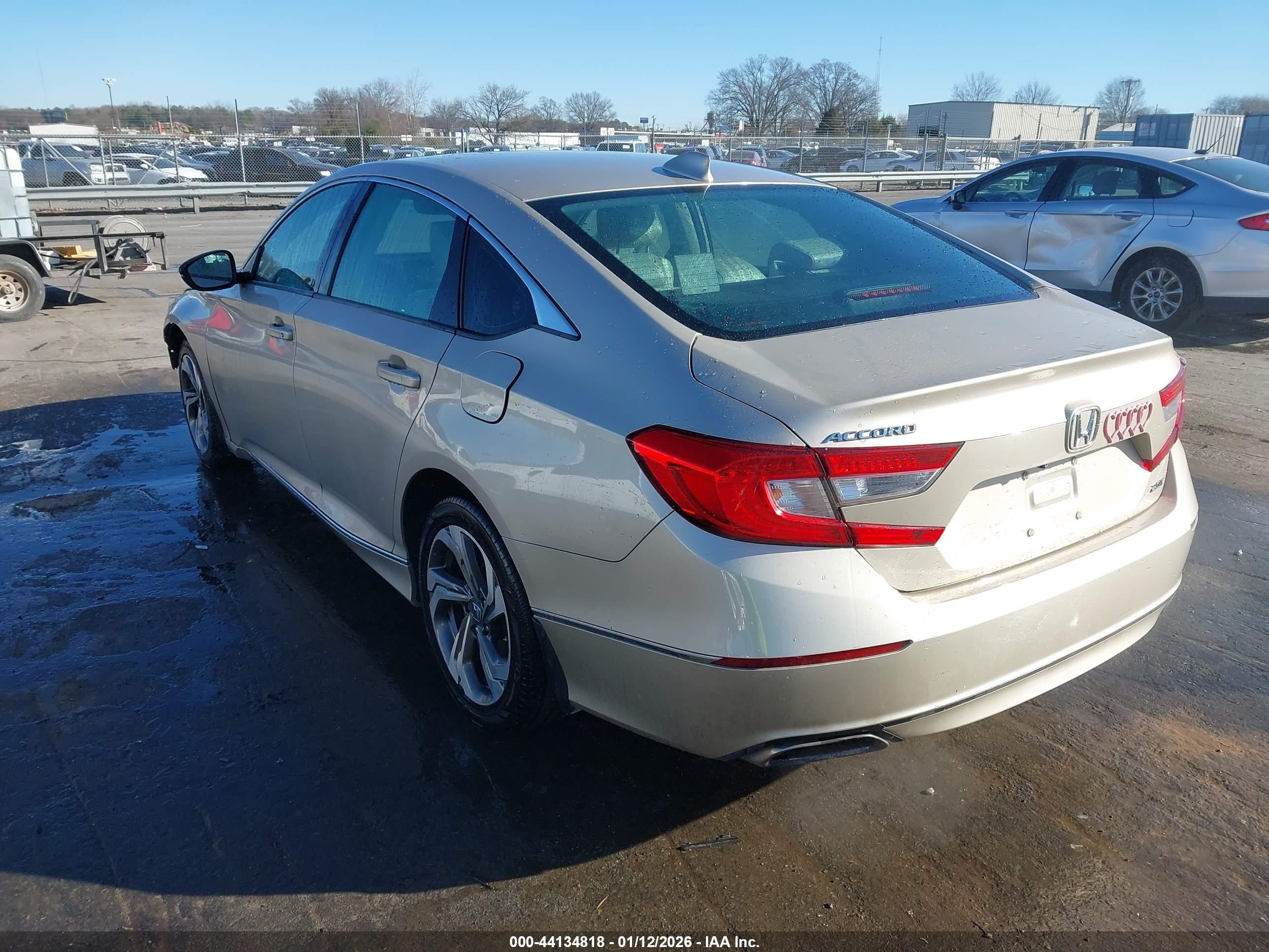 2018 Honda Accord Ex-l 2.0t Бежевый vin: 1HGCV2F68JA040121