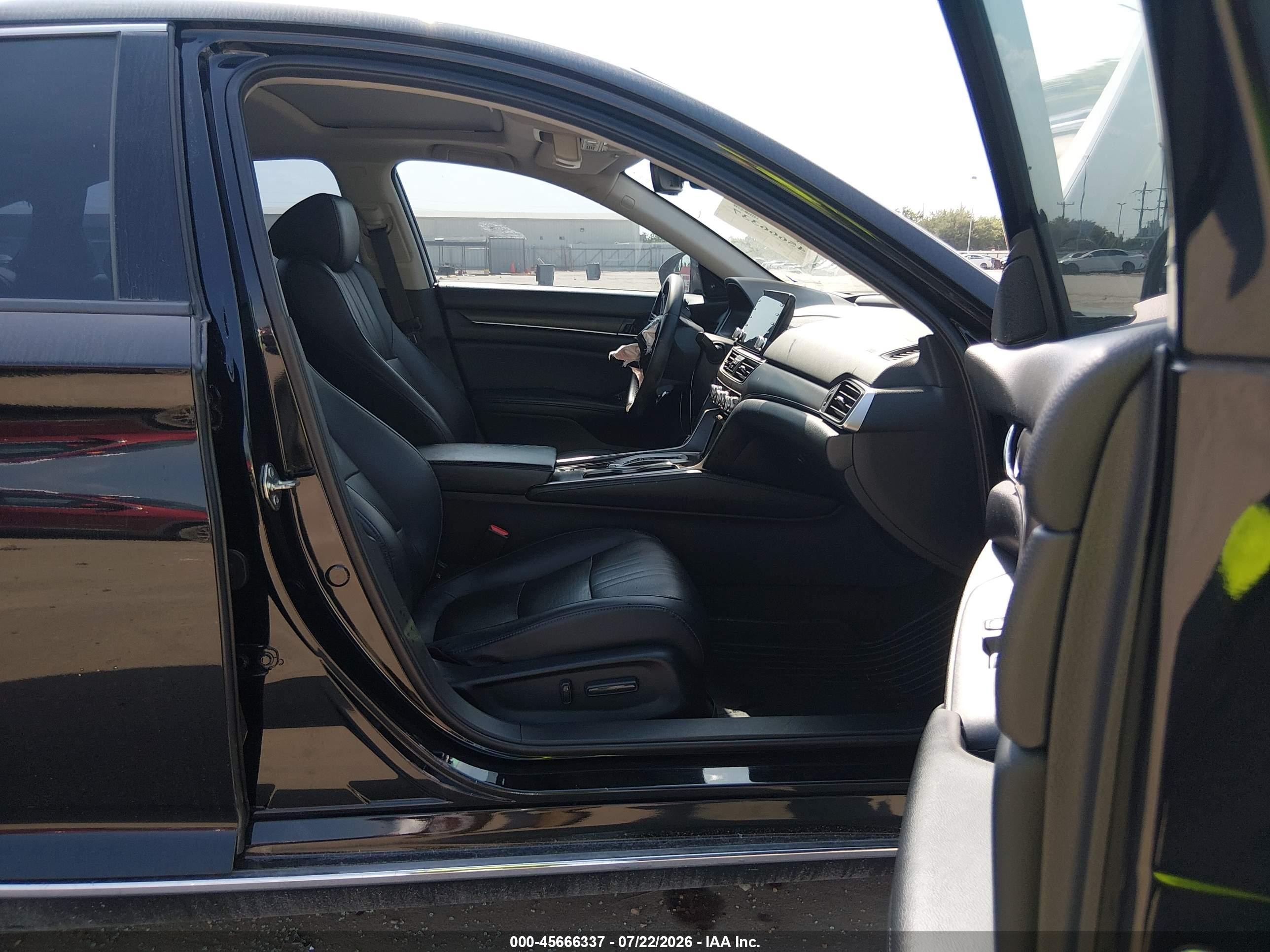 2018 Honda Accord Touring 2.0t Black vin: 1HGCV2F93JA043177