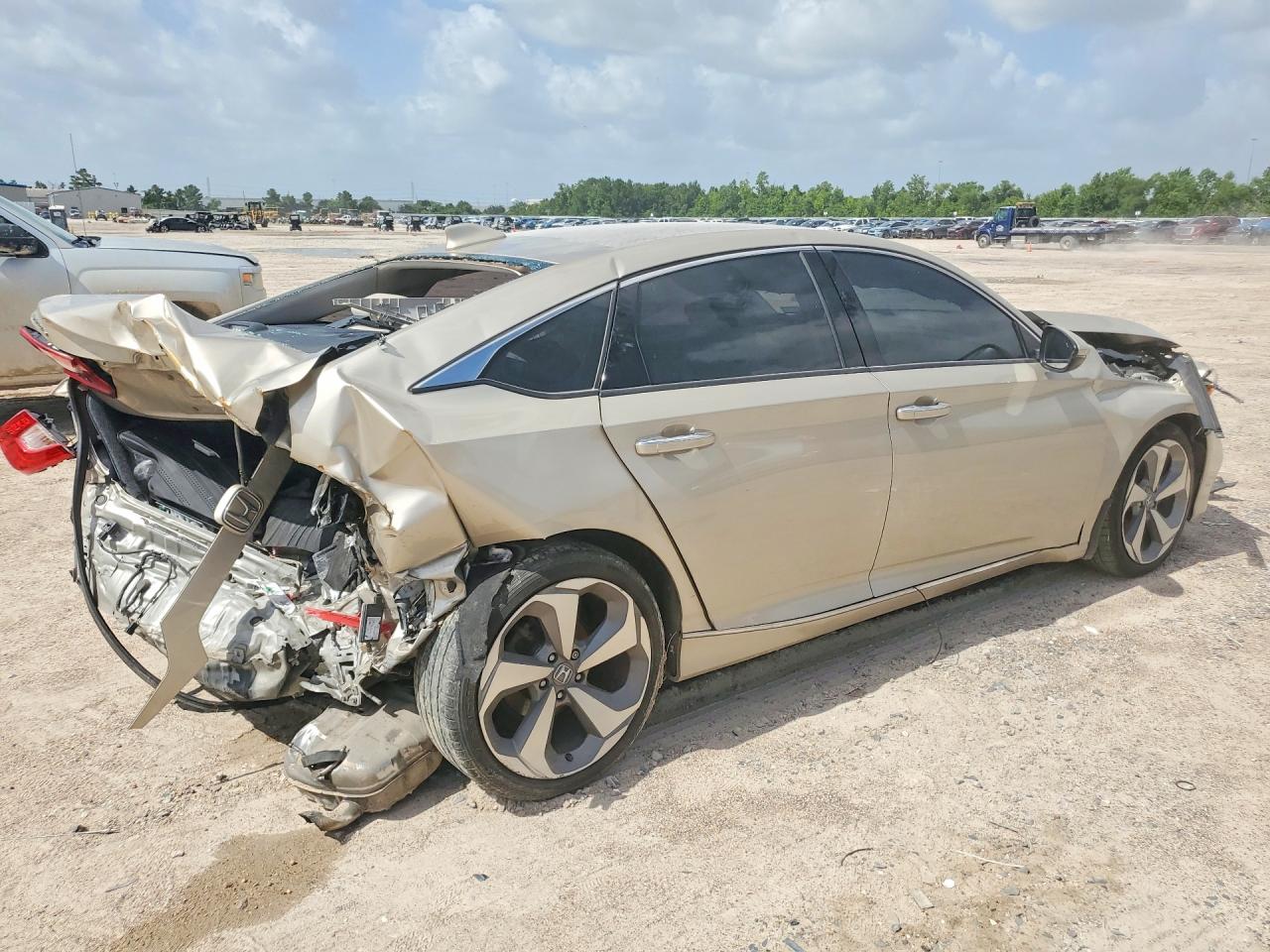 2019 Honda Accord Touring Gold vin: 1HGCV2F94KA004342