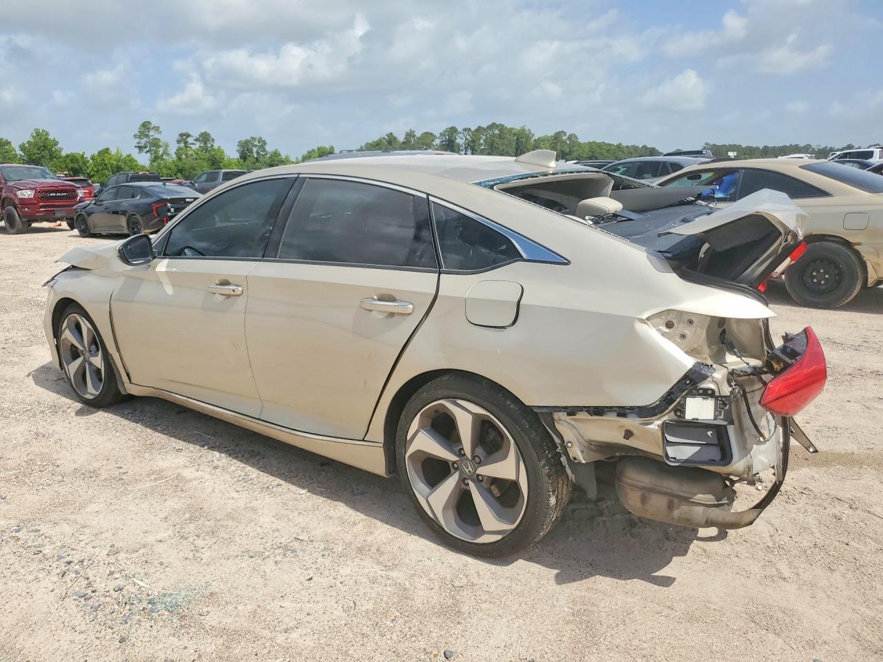 2019 Honda Accord Touring Gold vin: 1HGCV2F94KA004342