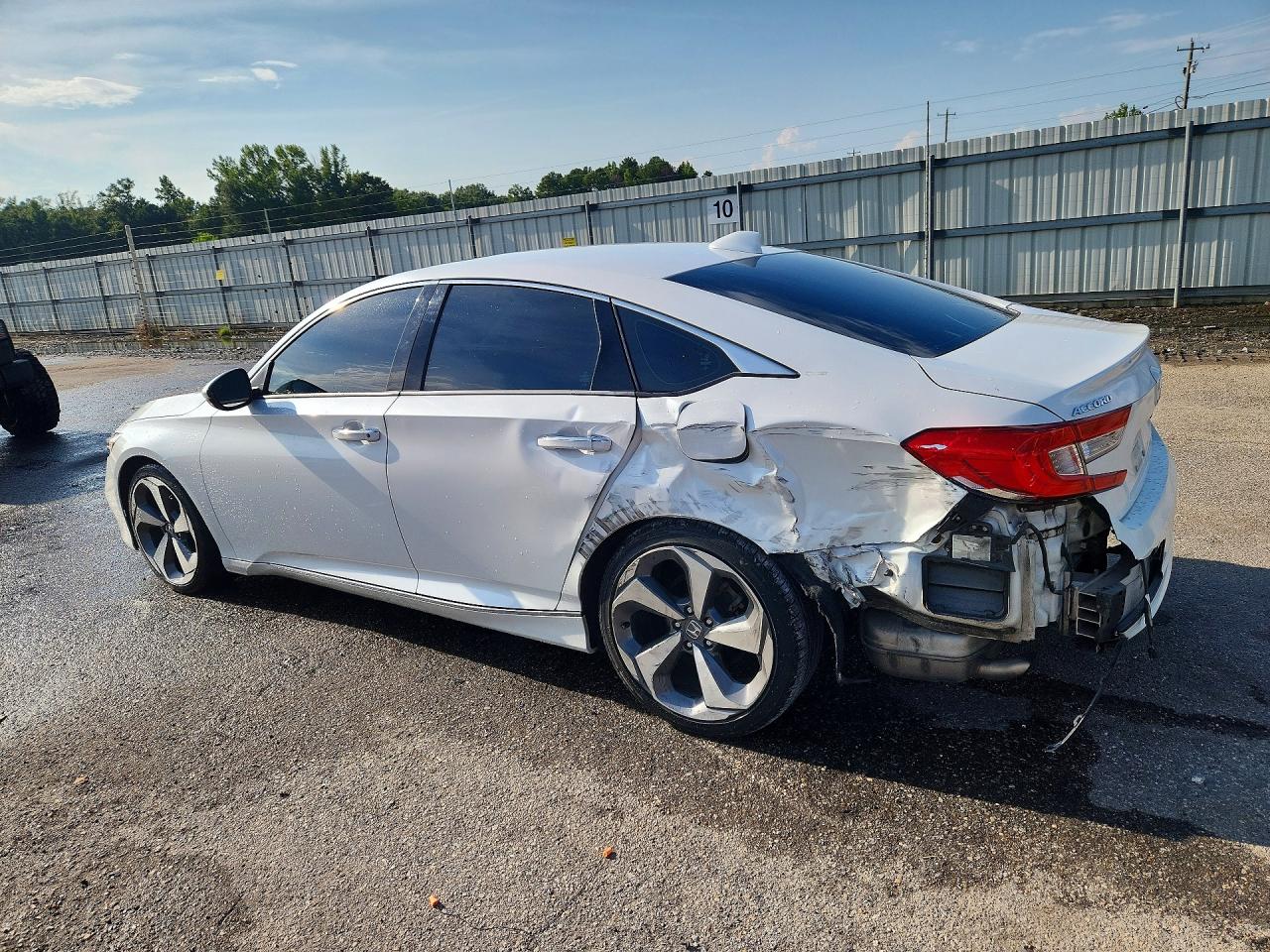 2020 Honda Accord Touring White vin: 1HGCV2F94LA017156