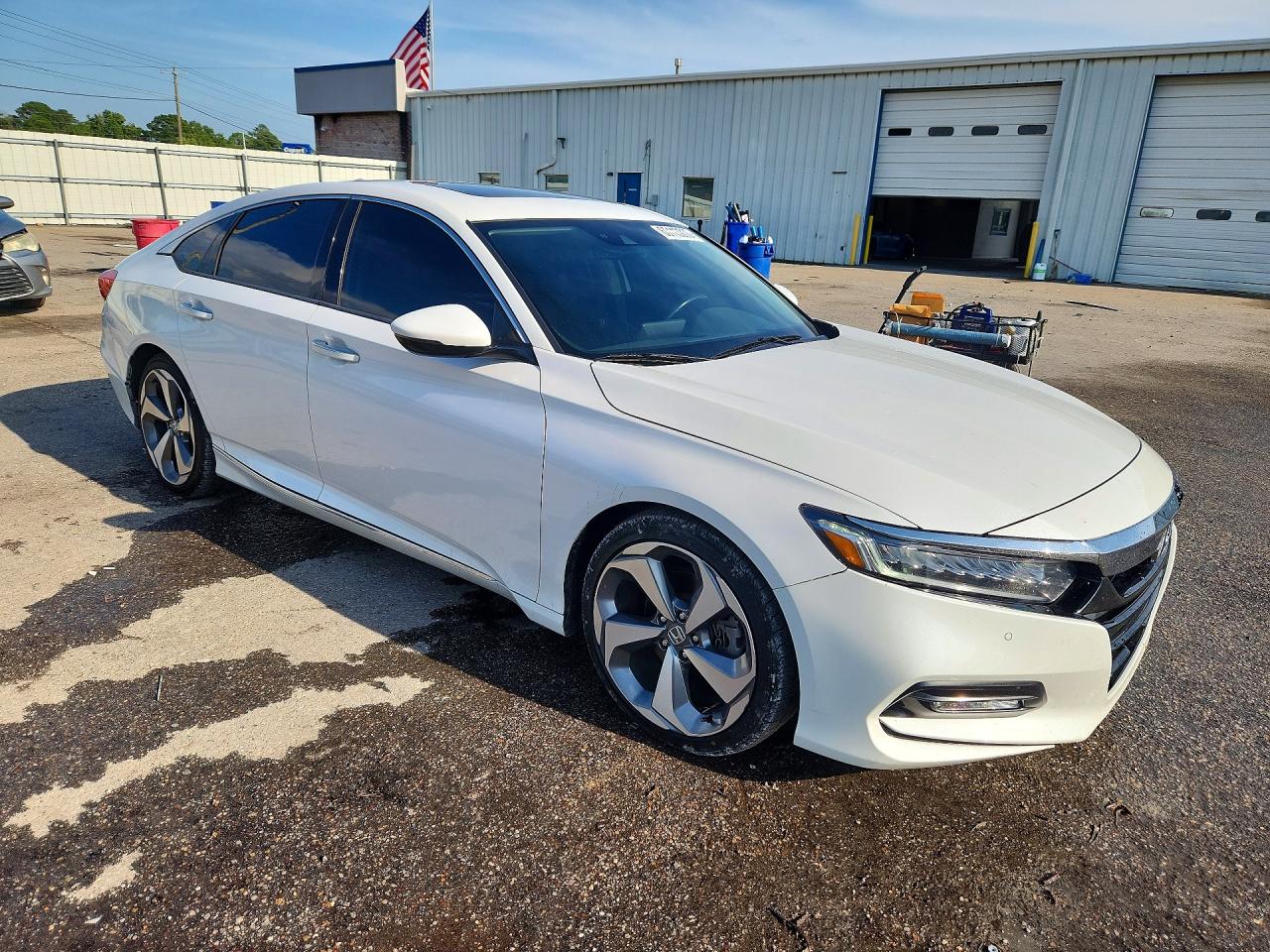 2020 Honda Accord Touring White vin: 1HGCV2F94LA017156